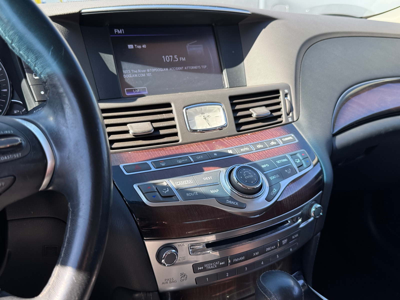 Thumbnail: 2016 INFINITI Q70 - 3