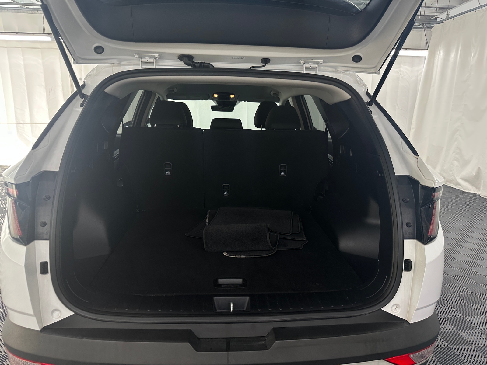 Thumbnail: 2022 Hyundai Tucson - 7