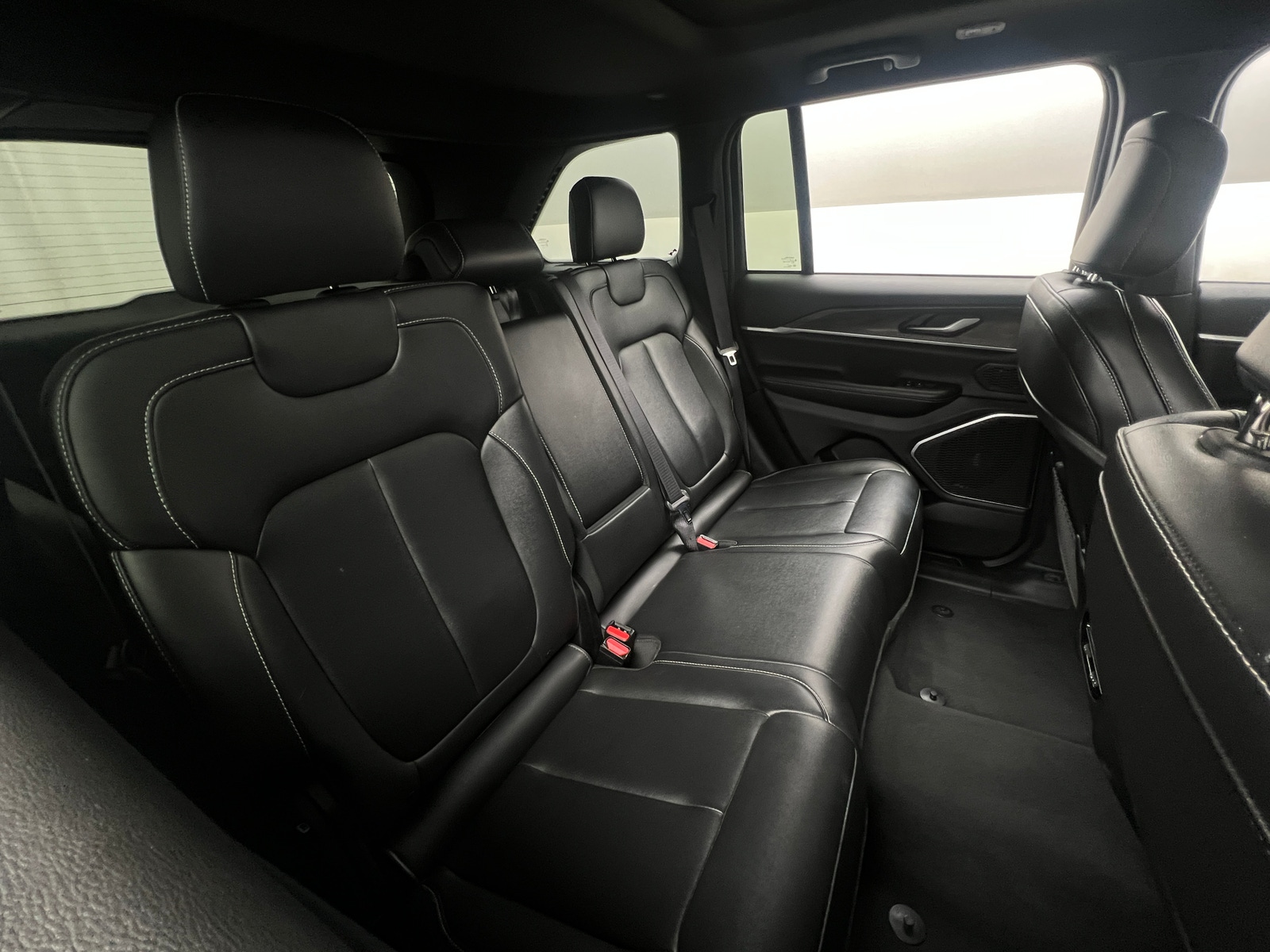 Thumbnail: 2024 Jeep Grand Cherokee - 5