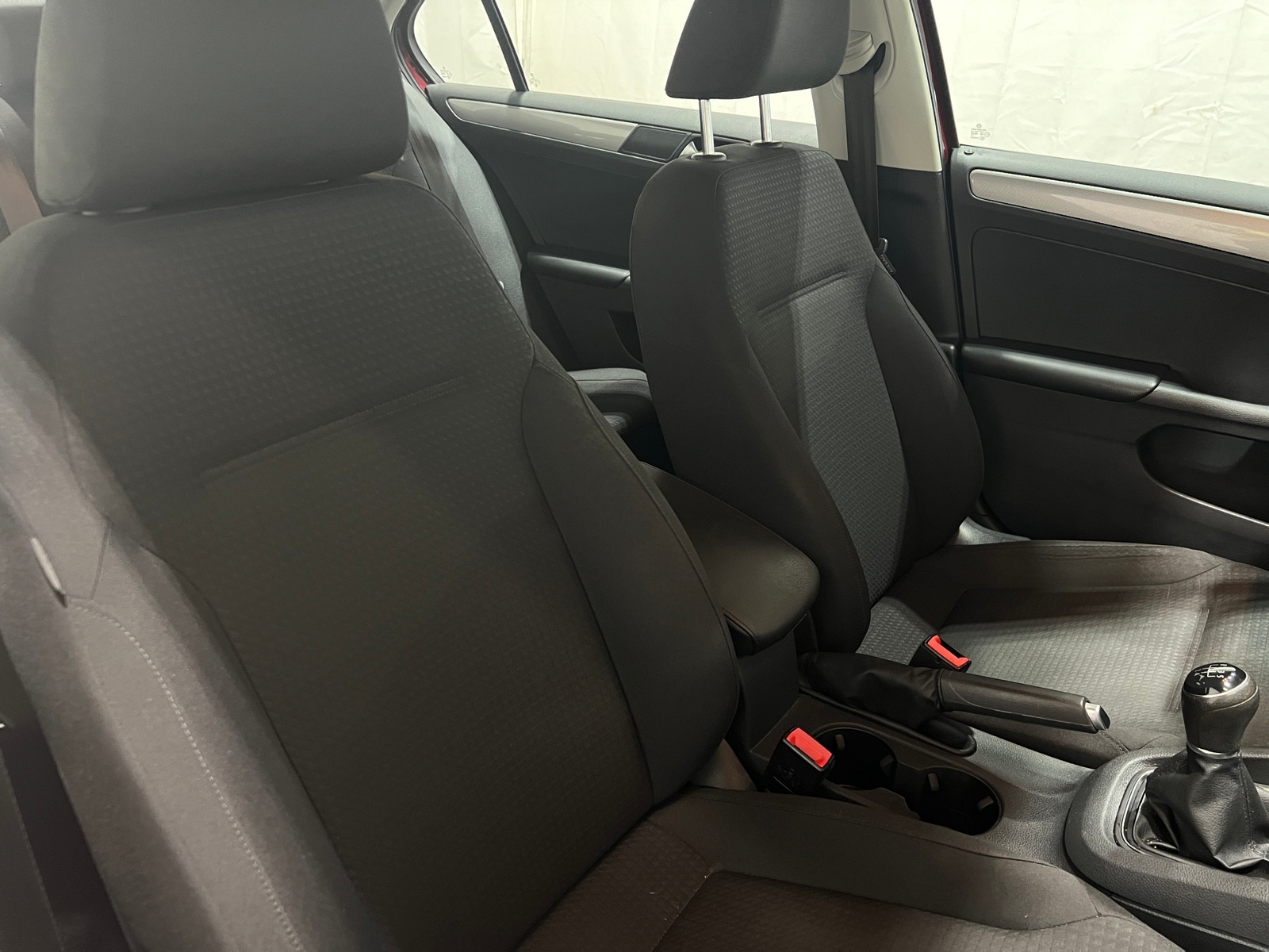 Thumbnail: 2016 Volkswagen Jetta - 2