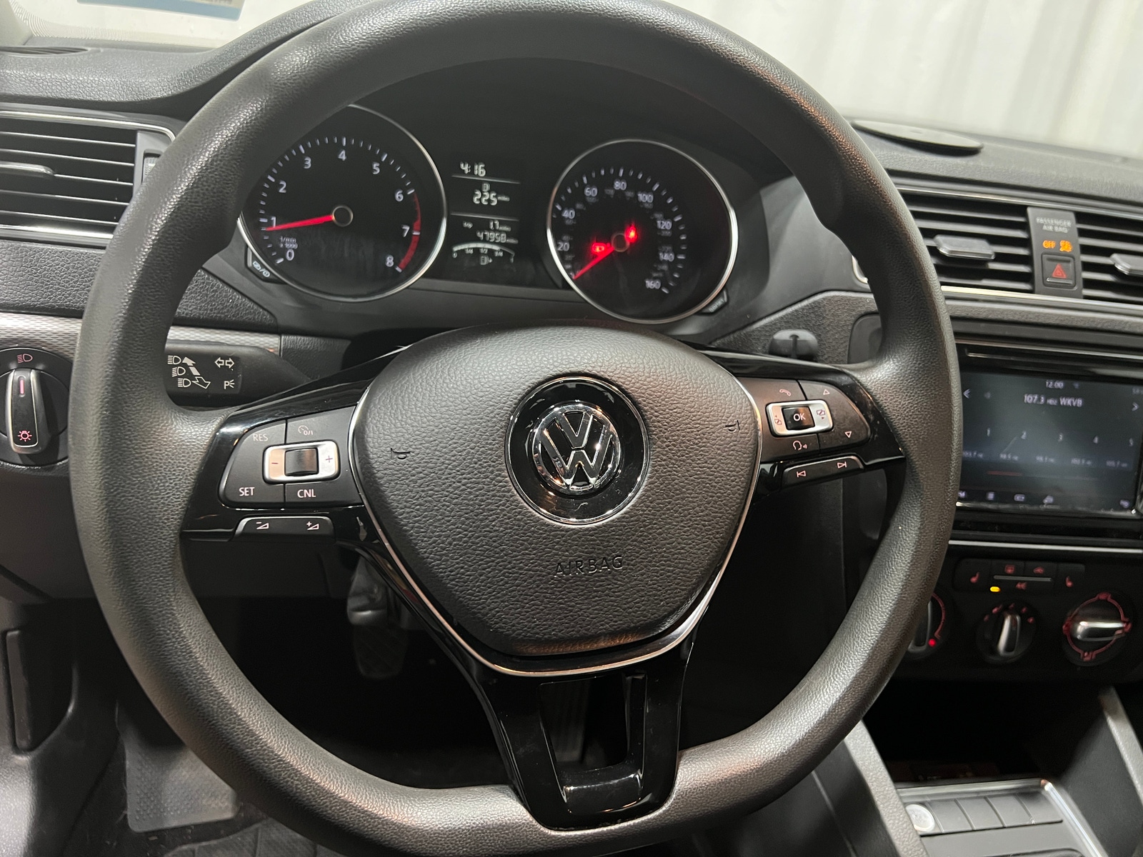 Thumbnail: 2016 Volkswagen Jetta - 5
