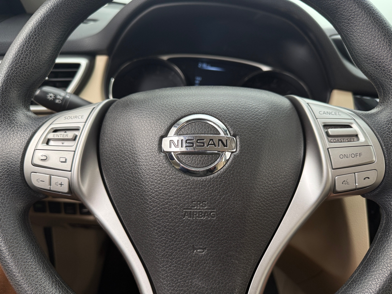 Thumbnail: 2016 Nissan Rogue - 5