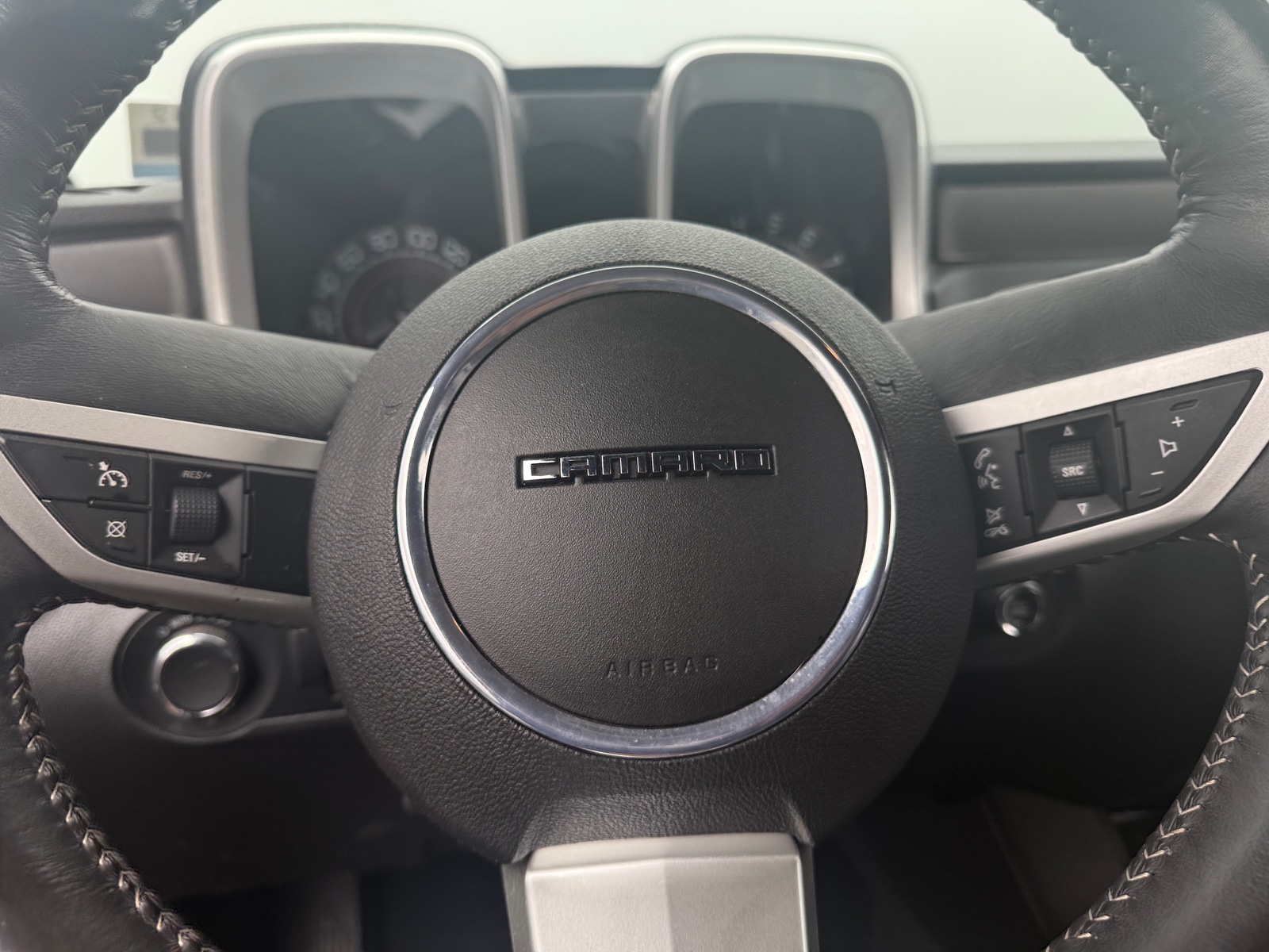 Thumbnail: 2011 Chevrolet Camaro - 4