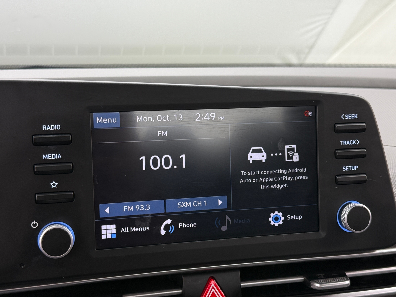 Thumbnail: 2023 Hyundai Elantra - 4