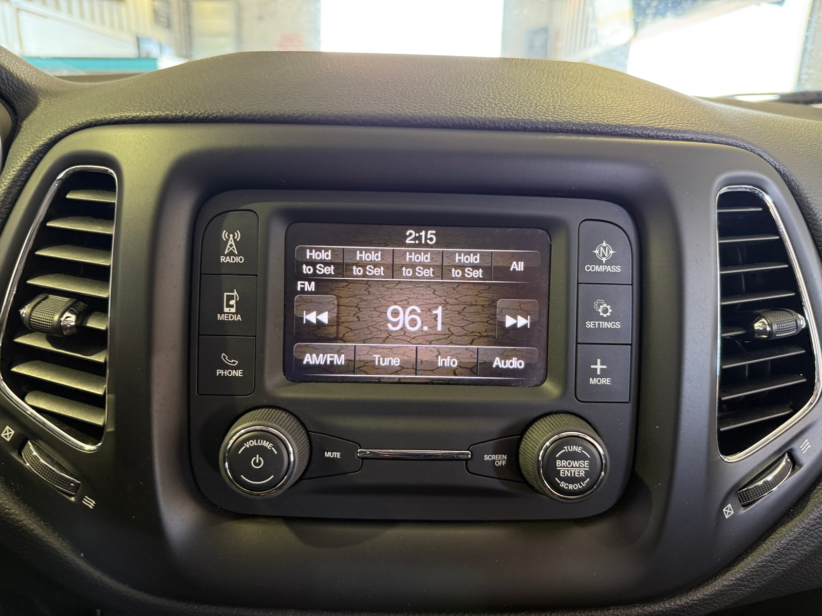Thumbnail: 2018 Jeep Compass - 4