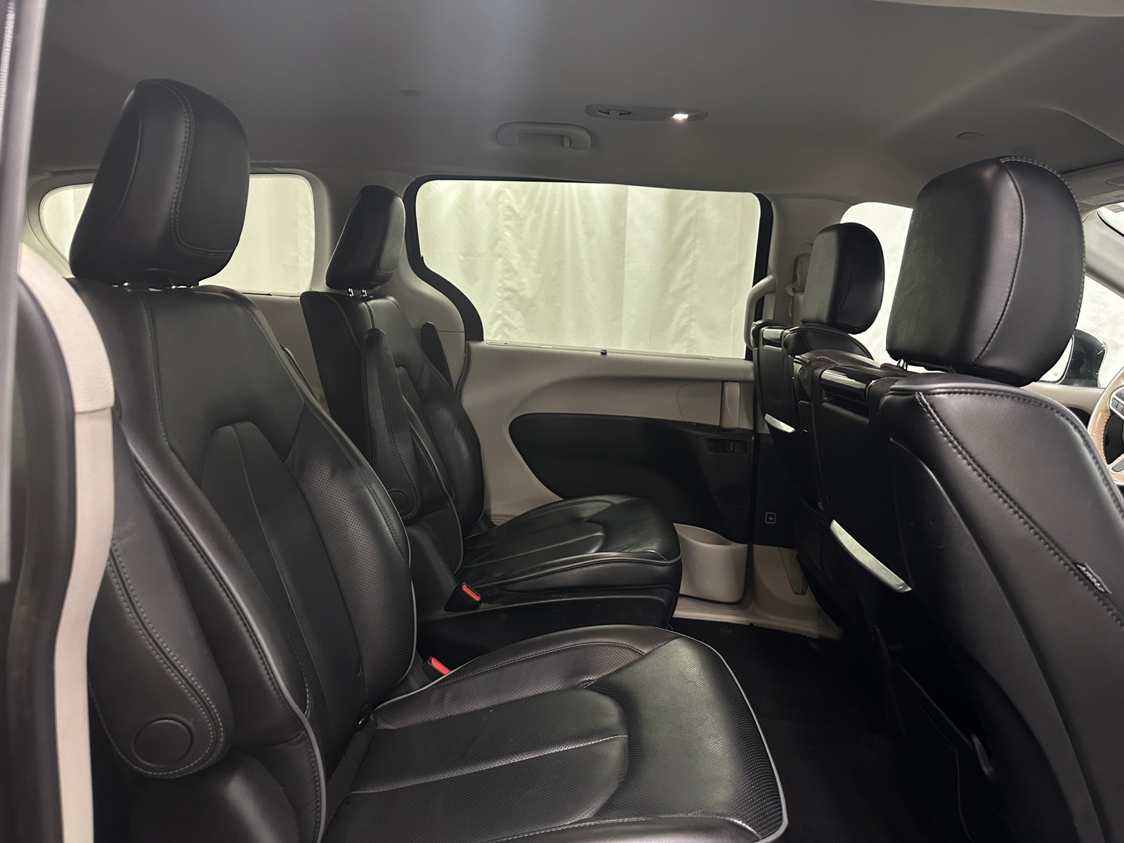 Thumbnail: 2020 Chrysler Pacifica - 5