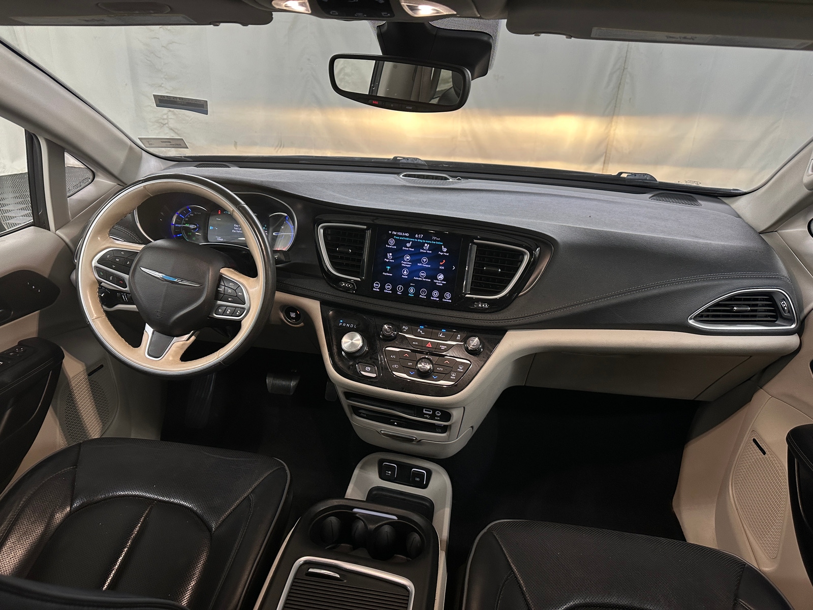 Thumbnail: 2020 Chrysler Pacifica - 2