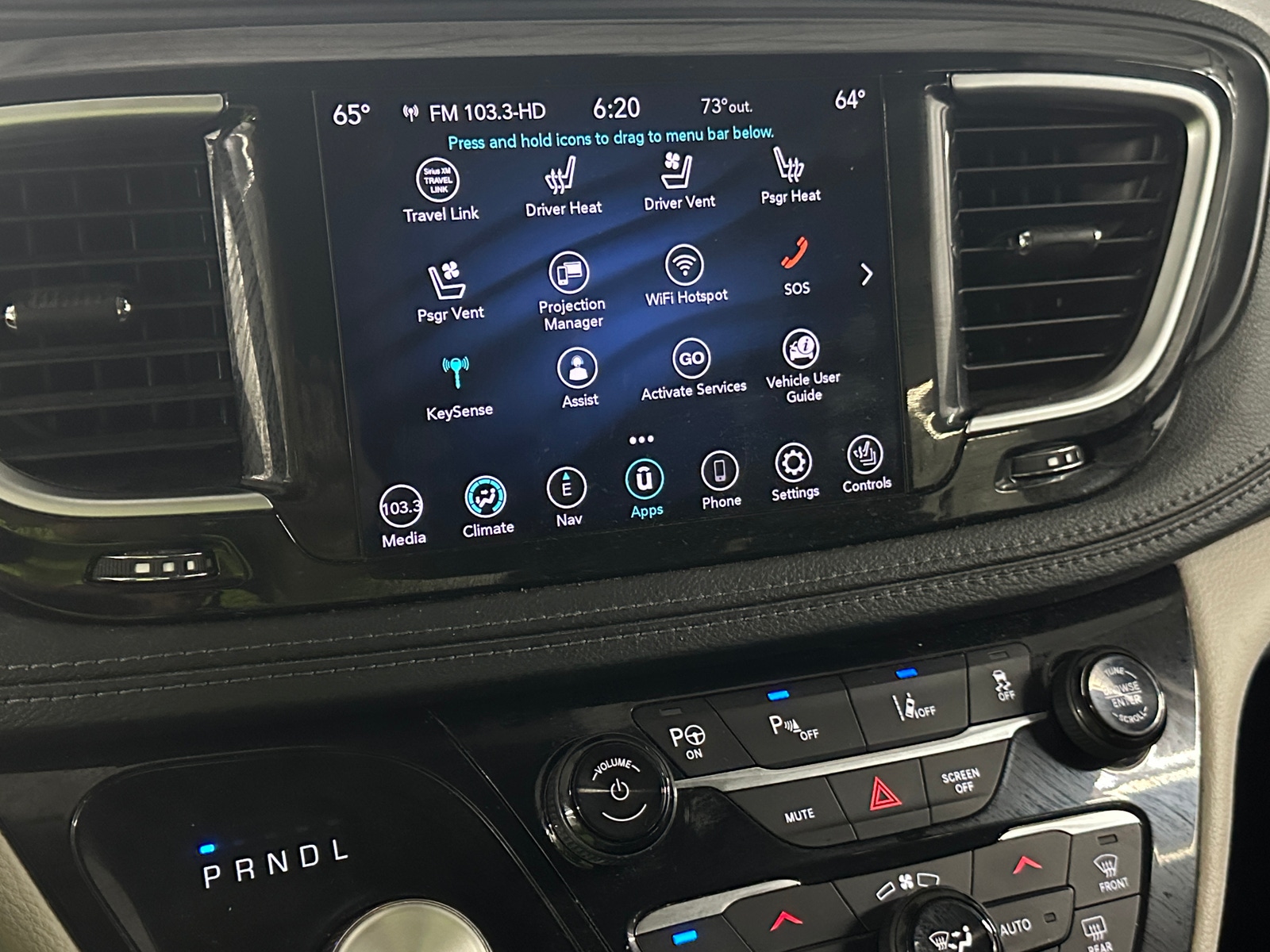 Thumbnail: 2020 Chrysler Pacifica - 3