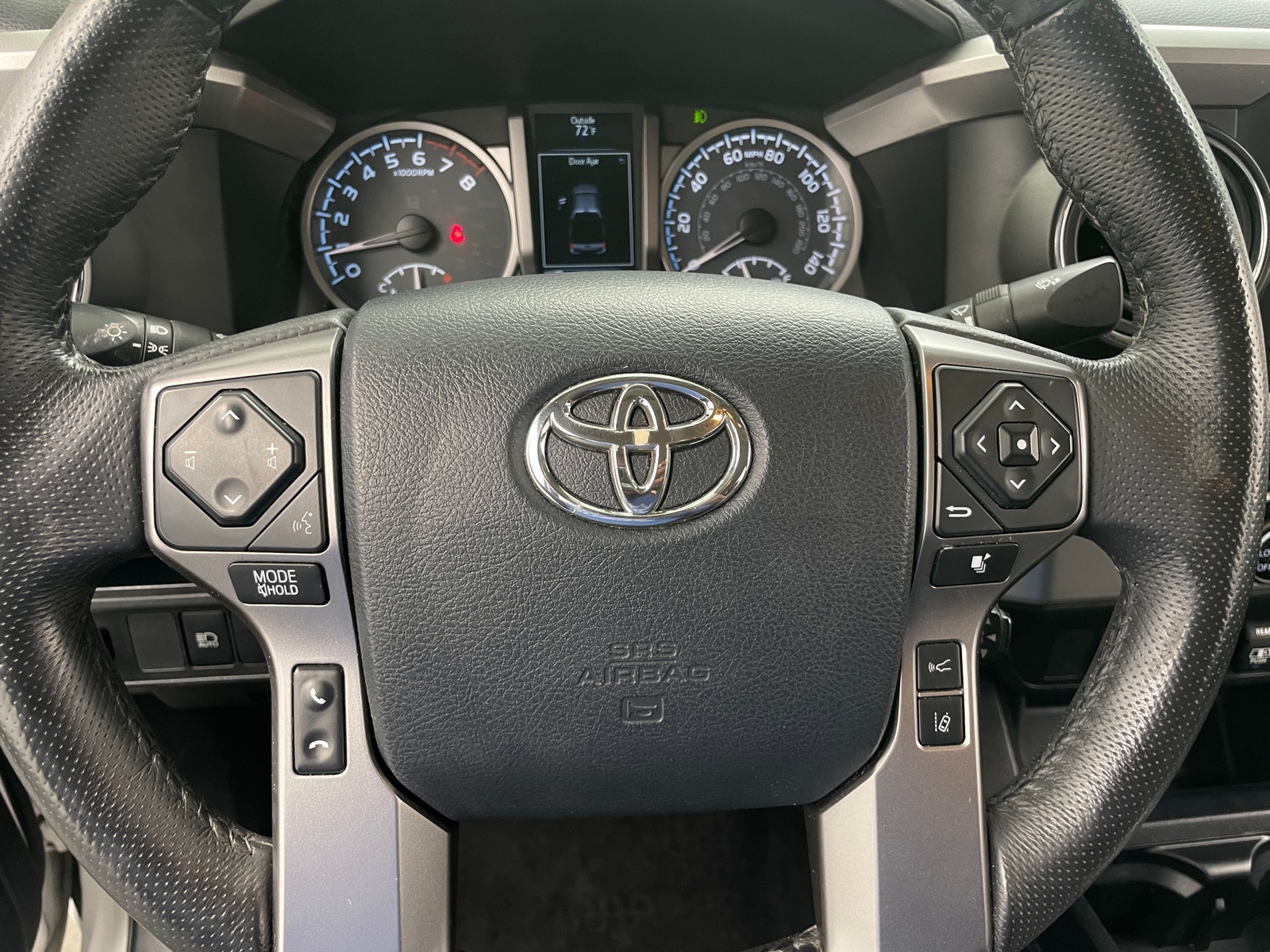 Thumbnail: 2018 Toyota Tacoma - 5