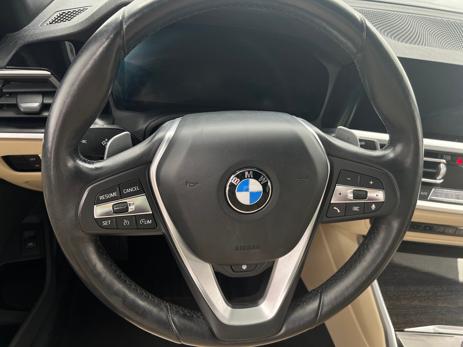 Thumbnail: 2019 BMW 3 Series - 4