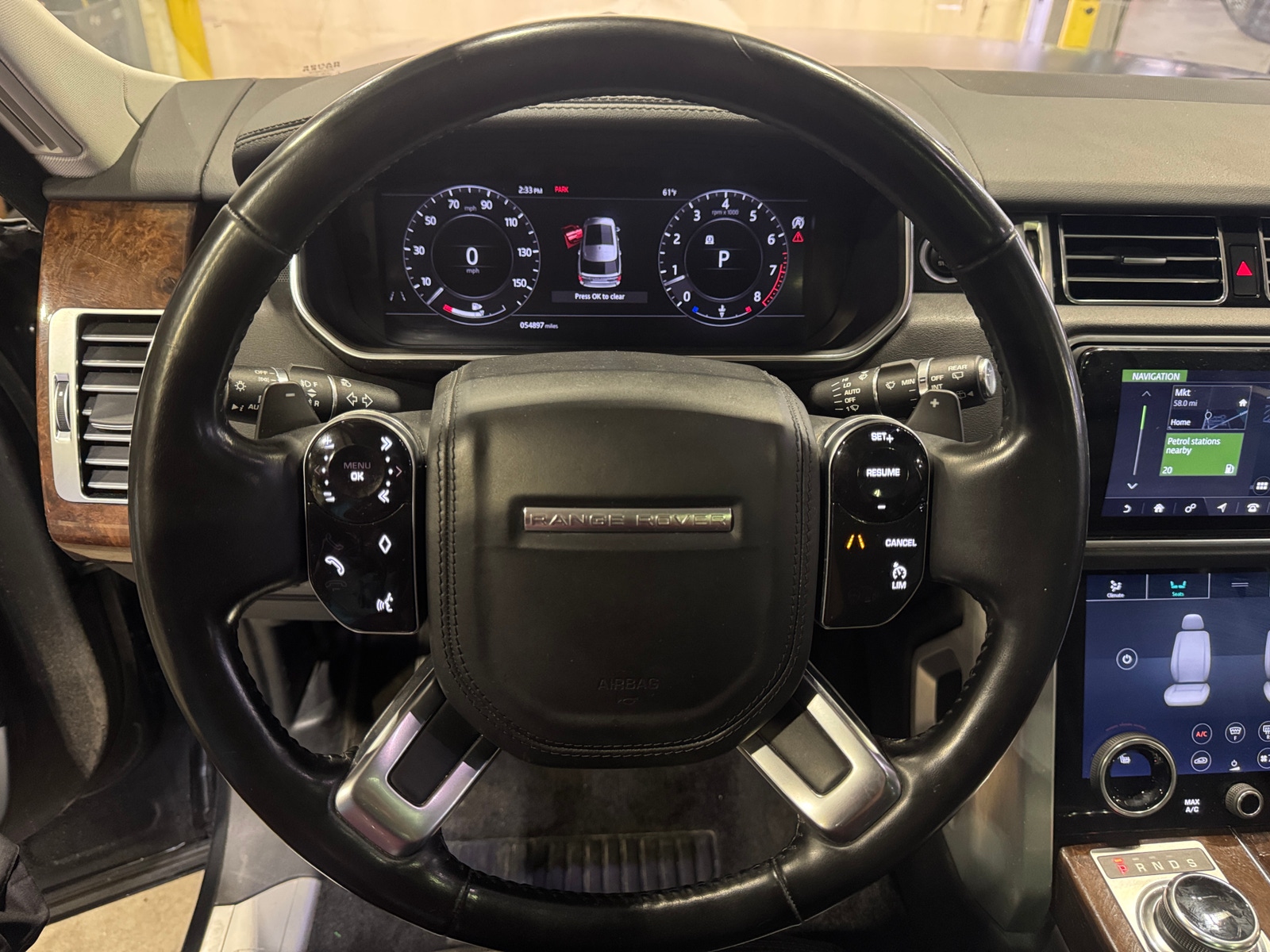Thumbnail: 2020 Land Rover Range Rover - 4