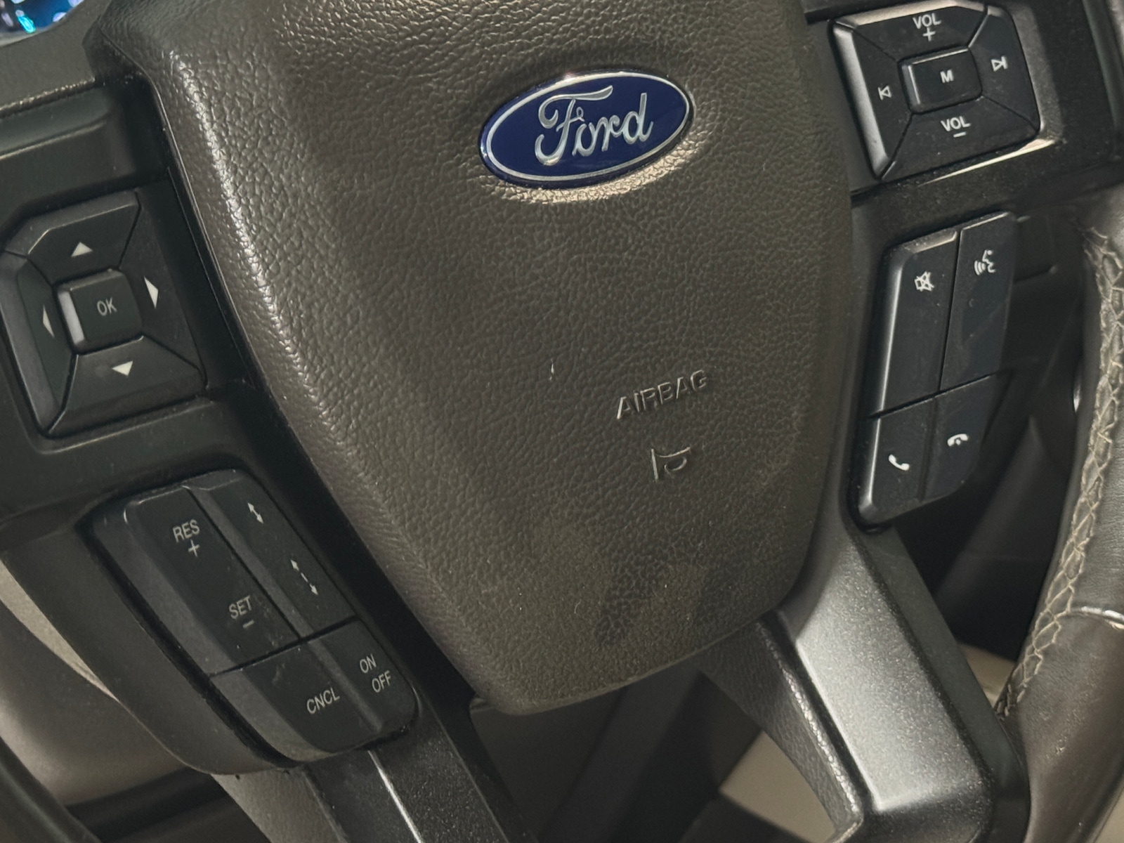 Thumbnail: 2020 Ford Expedition - 4