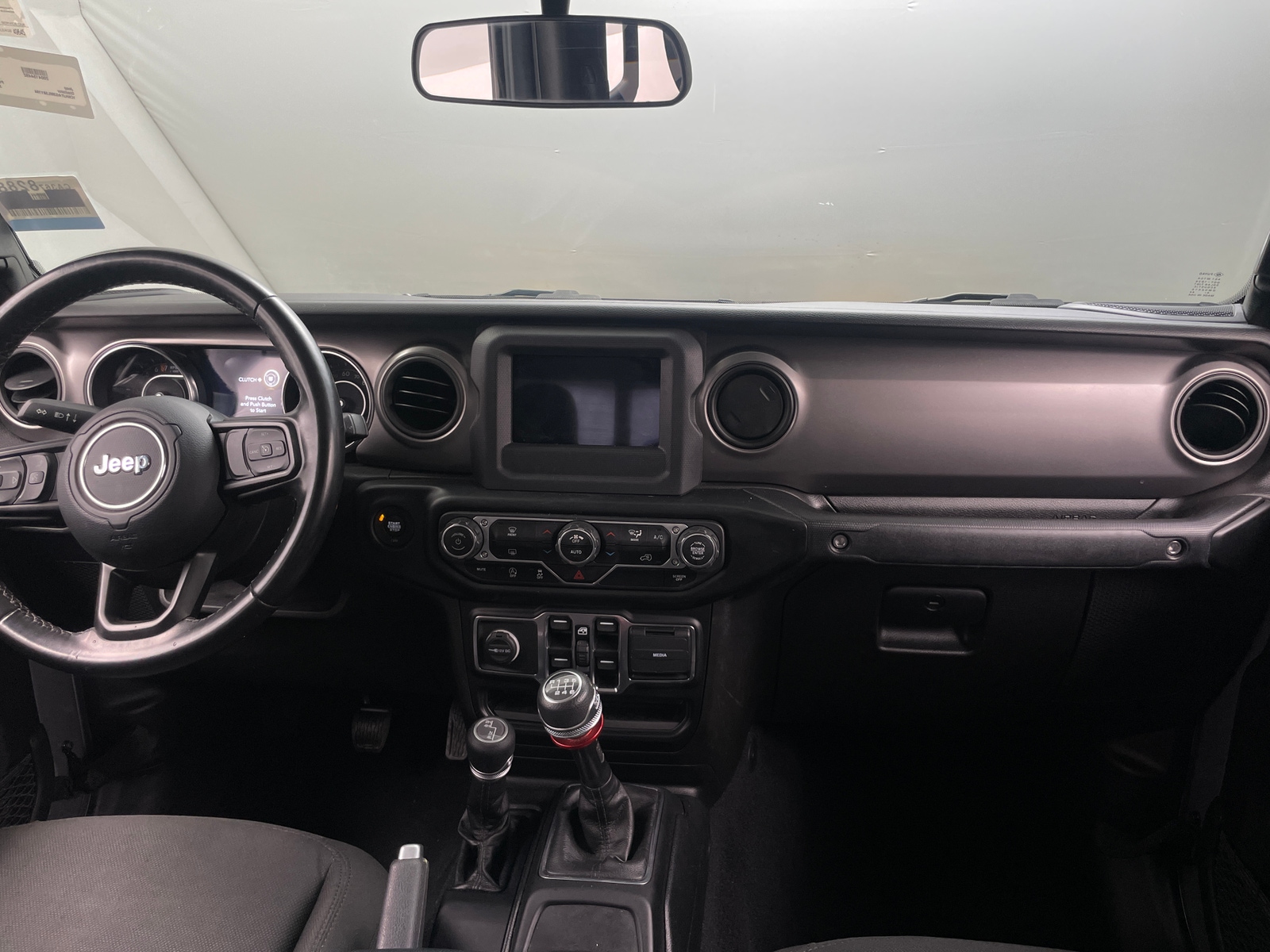 Thumbnail: 2021 Jeep Gladiator - 3