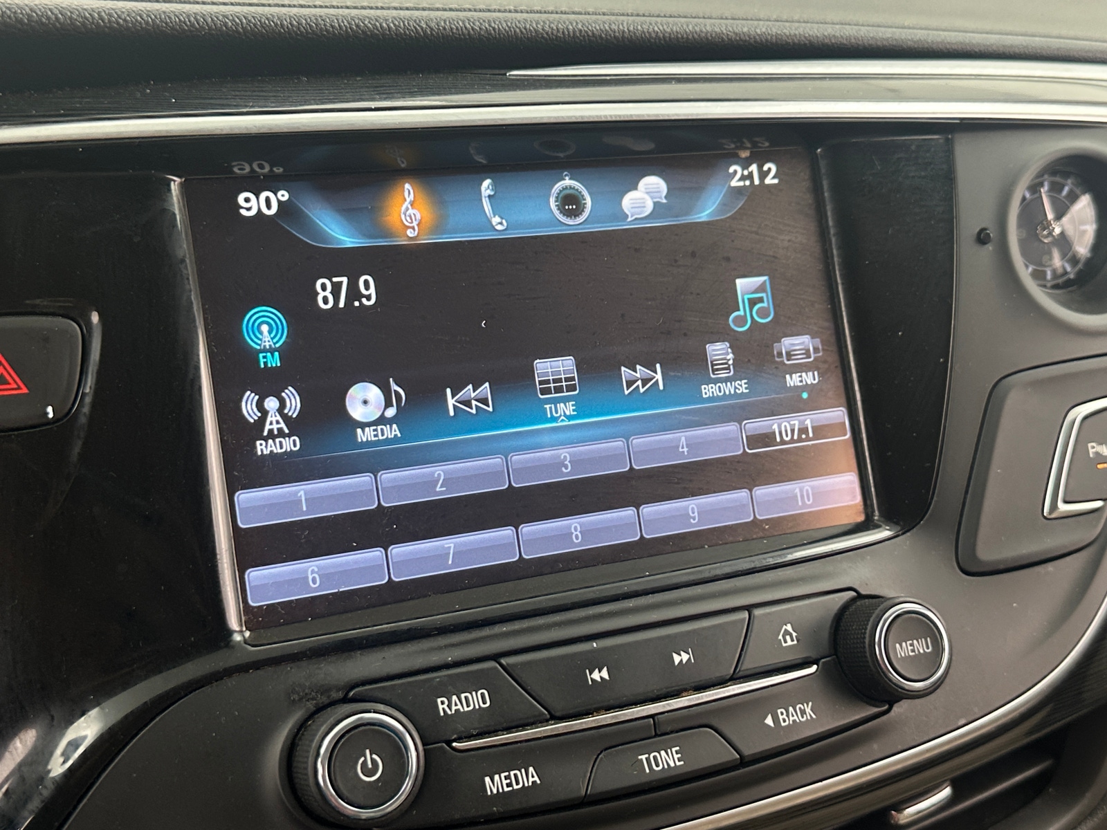 Thumbnail: 2018 Buick Envision - 3