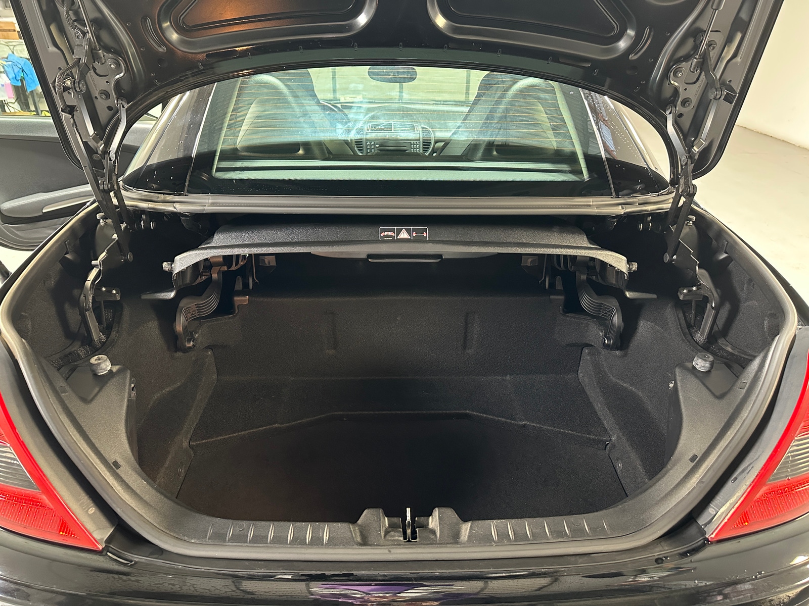 Thumbnail: 2011 Mercedes-Benz SLK - 5