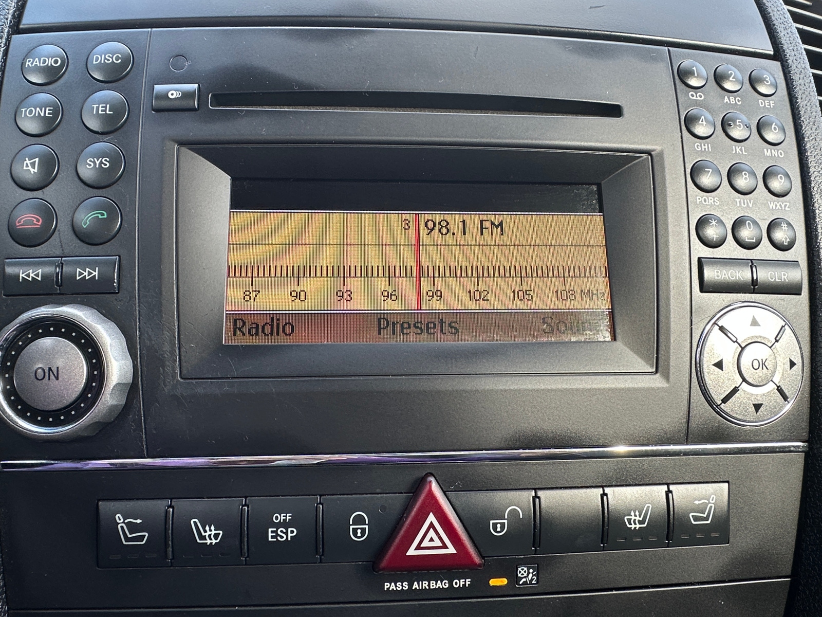 Thumbnail: 2011 Mercedes-Benz SLK - 3