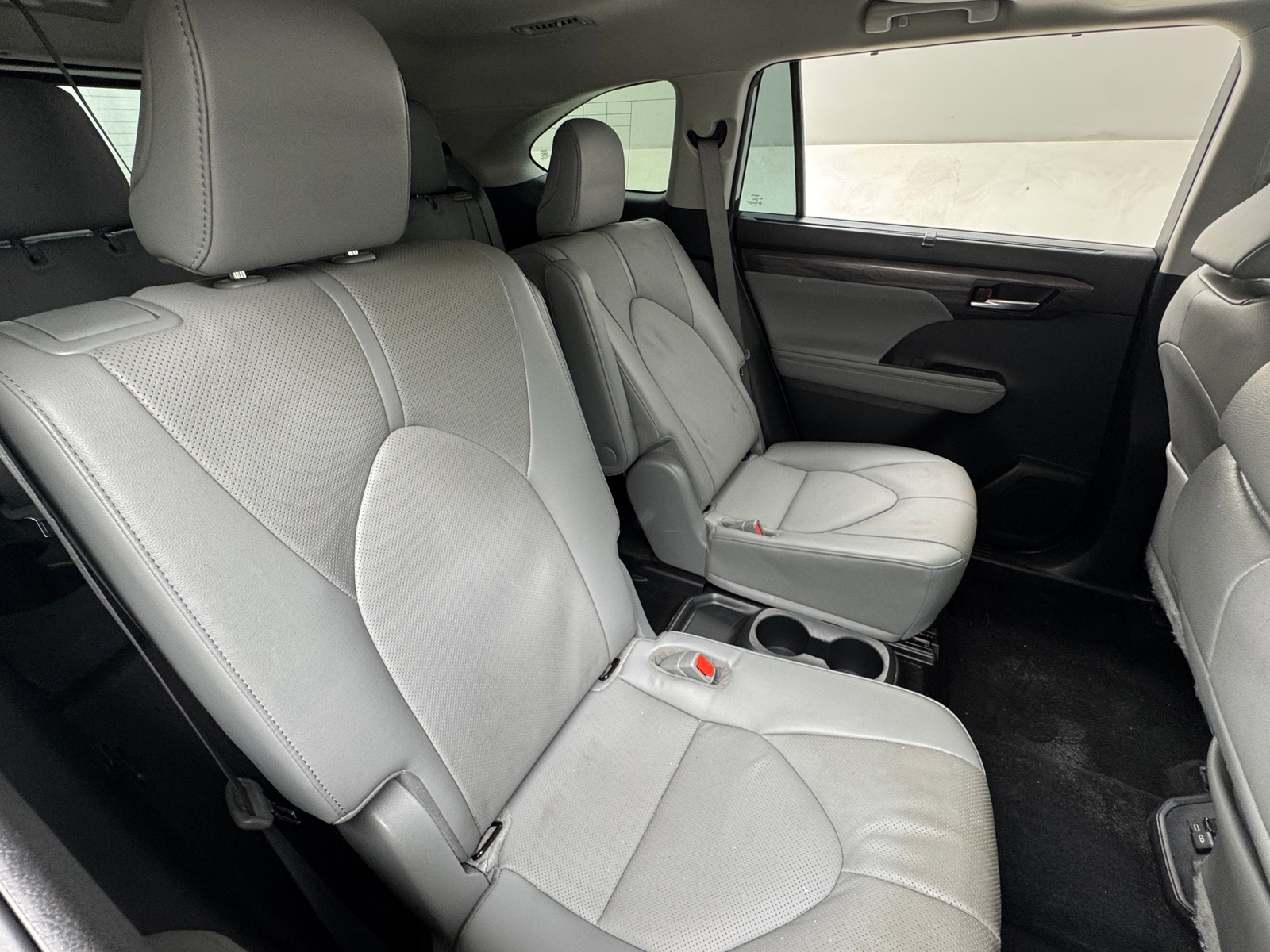 Thumbnail: 2023 Toyota Highlander - 5