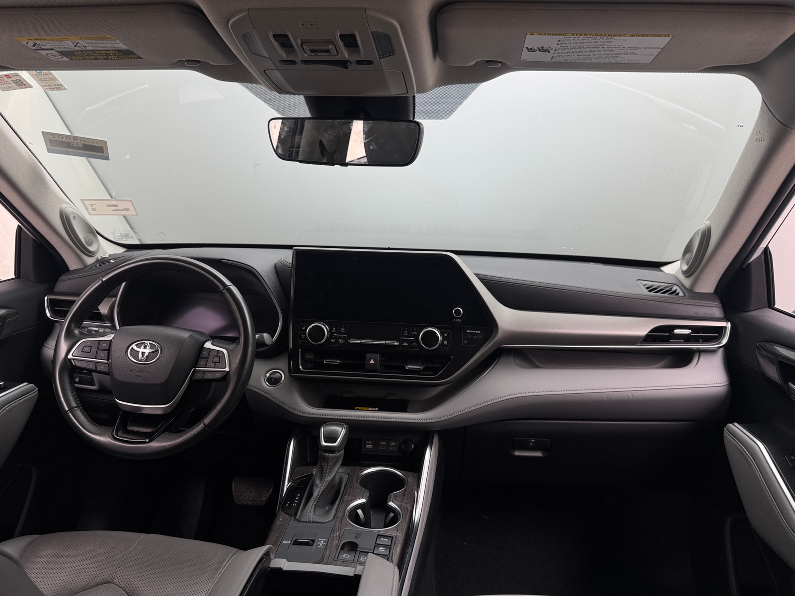 Thumbnail: 2023 Toyota Highlander - 2