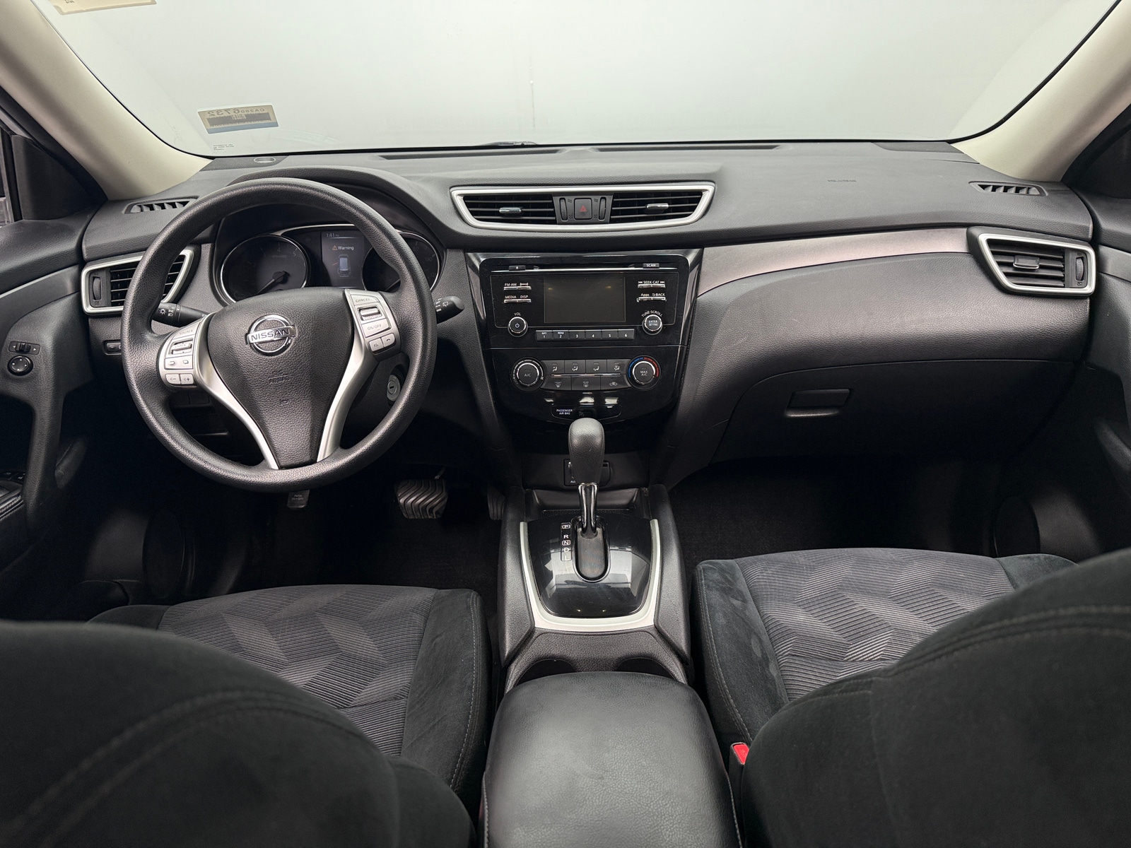 Thumbnail: 2016 Nissan Rogue - 3