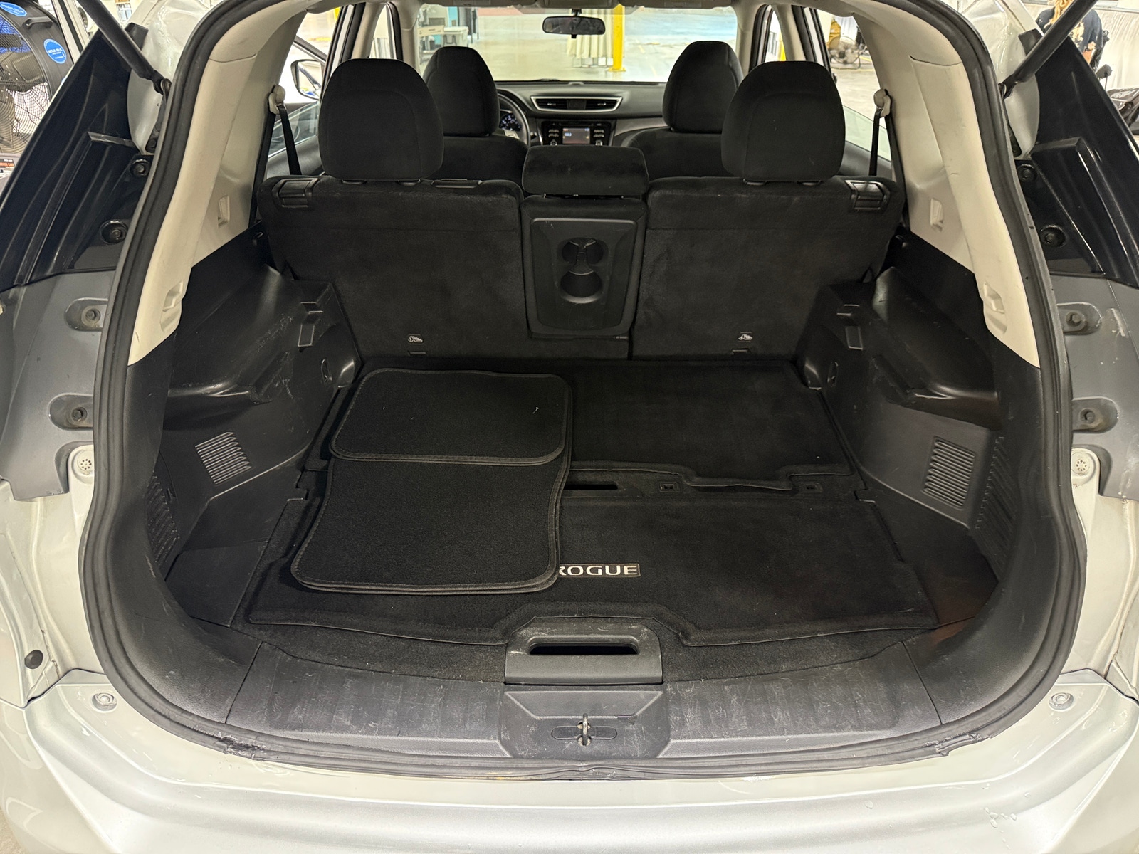 Thumbnail: 2016 Nissan Rogue - 7