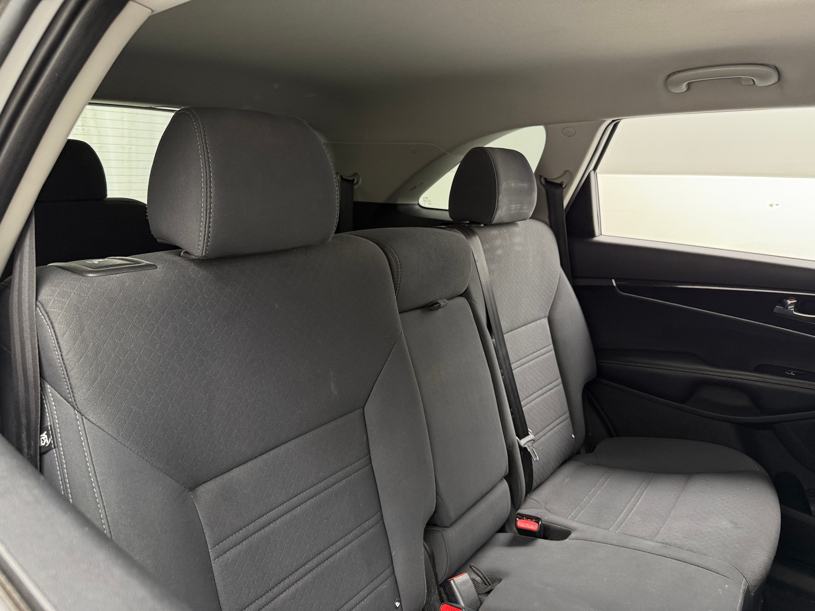 Thumbnail: 2016 Kia Sorento - 6