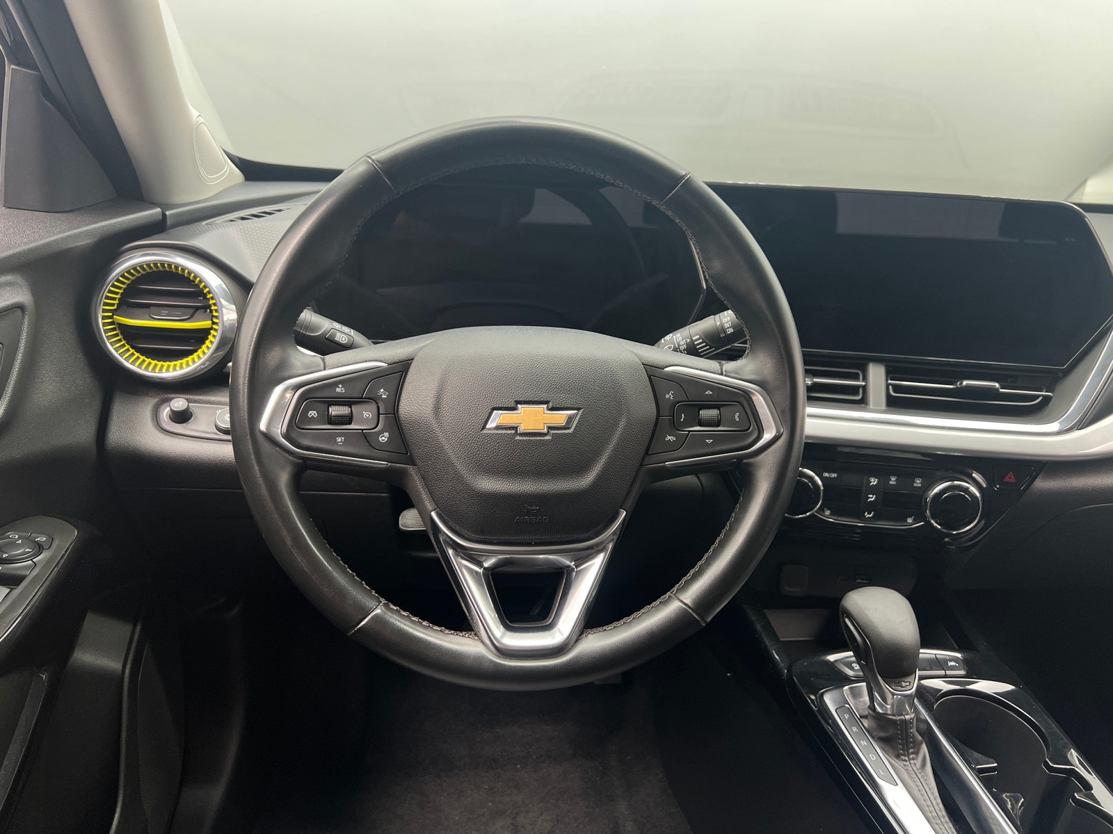 Thumbnail: 2024 Chevrolet Trax - 5