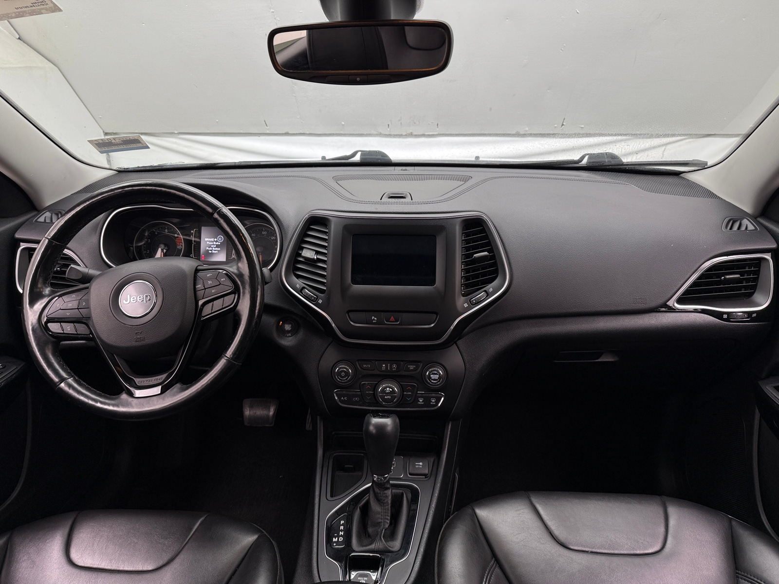 Thumbnail: 2020 Jeep Cherokee - 3