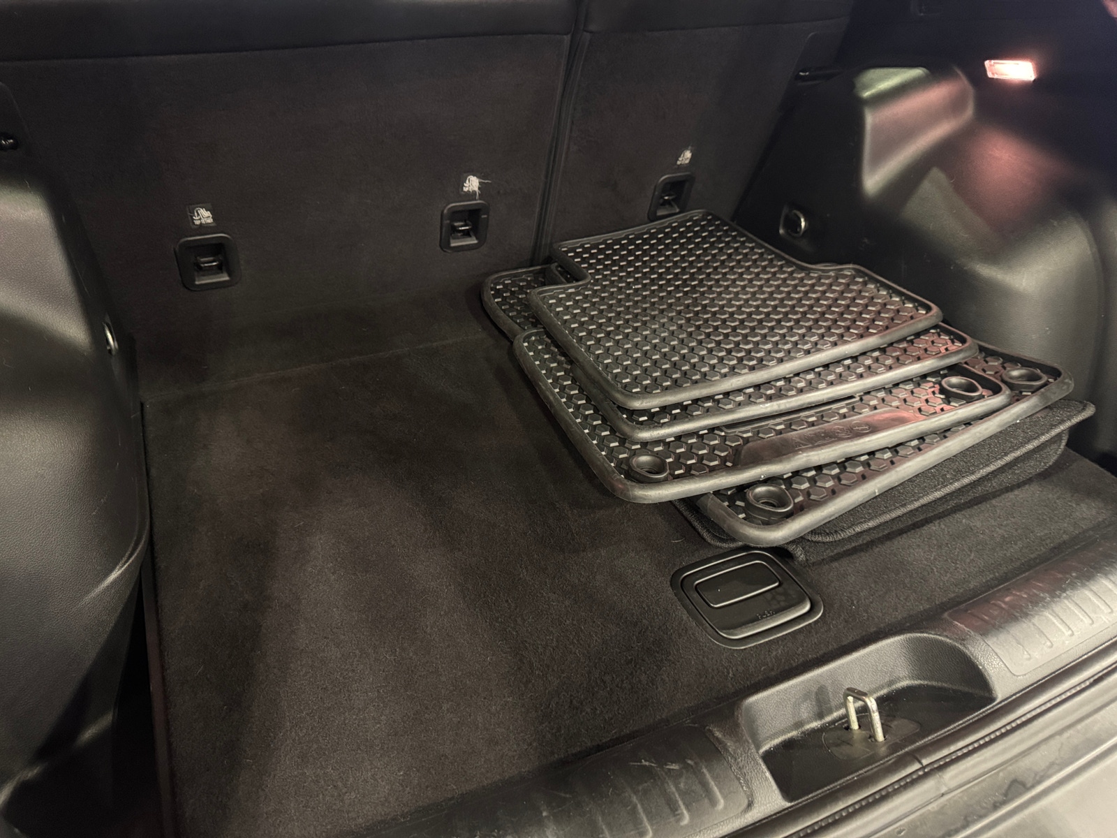 Thumbnail: 2020 Jeep Cherokee - 7