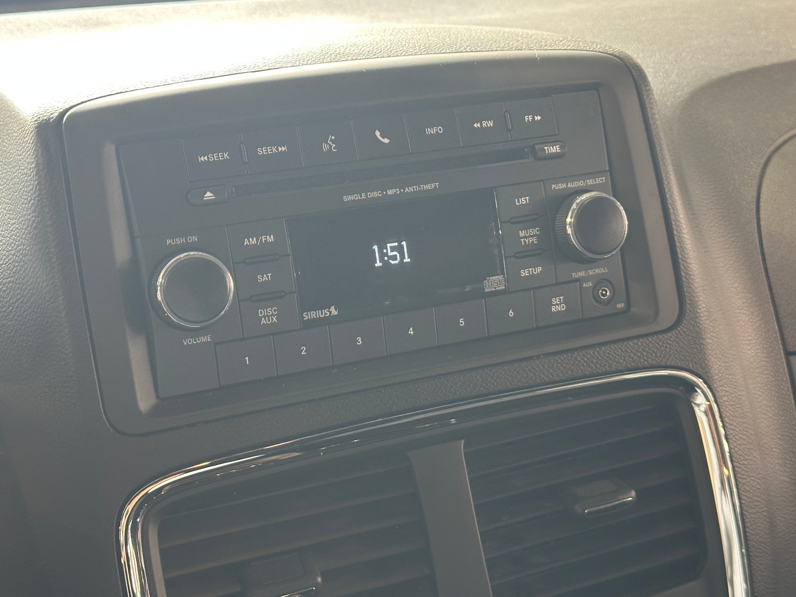 Thumbnail: 2016 Dodge Grand Caravan - 4