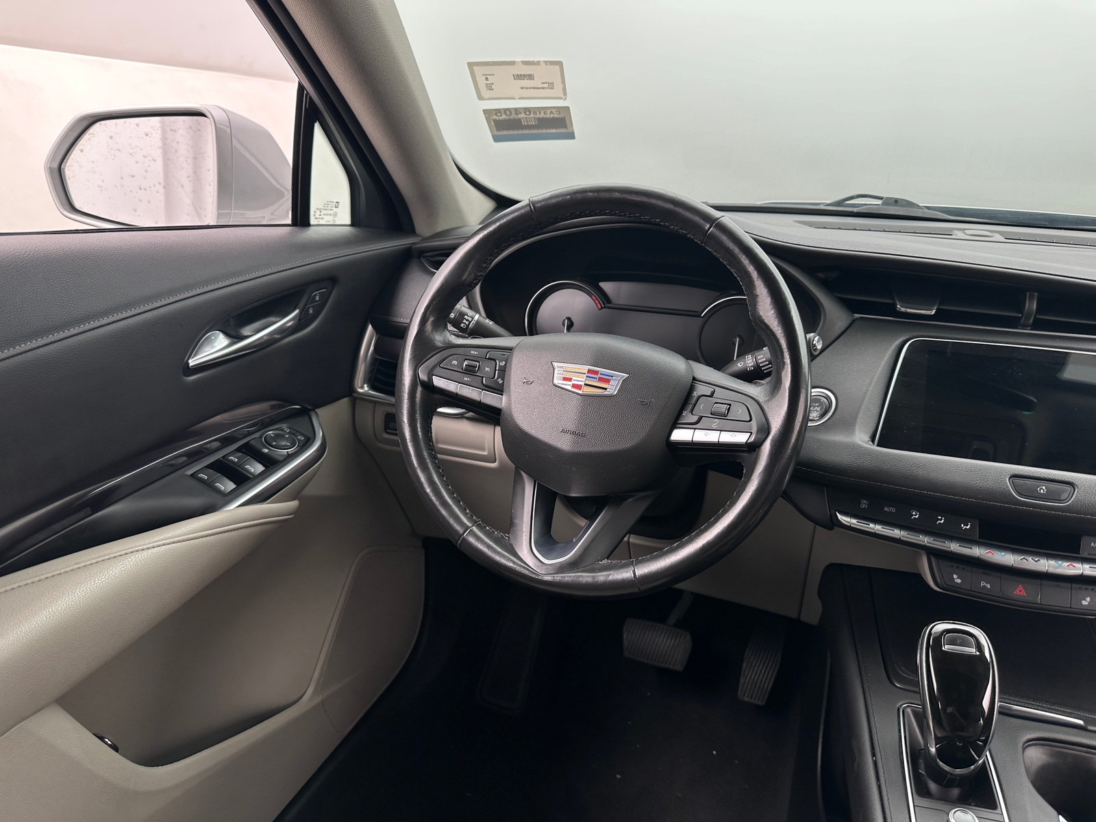 Thumbnail: 2021 Cadillac XT4 - 4