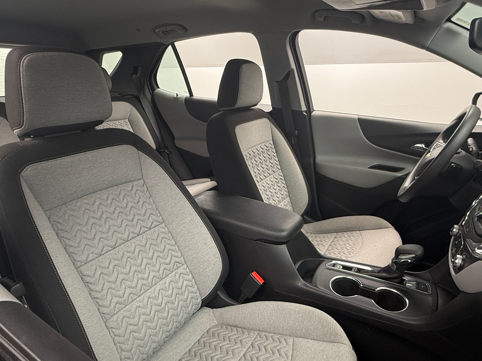 Thumbnail: 2023 Chevrolet Equinox - 2