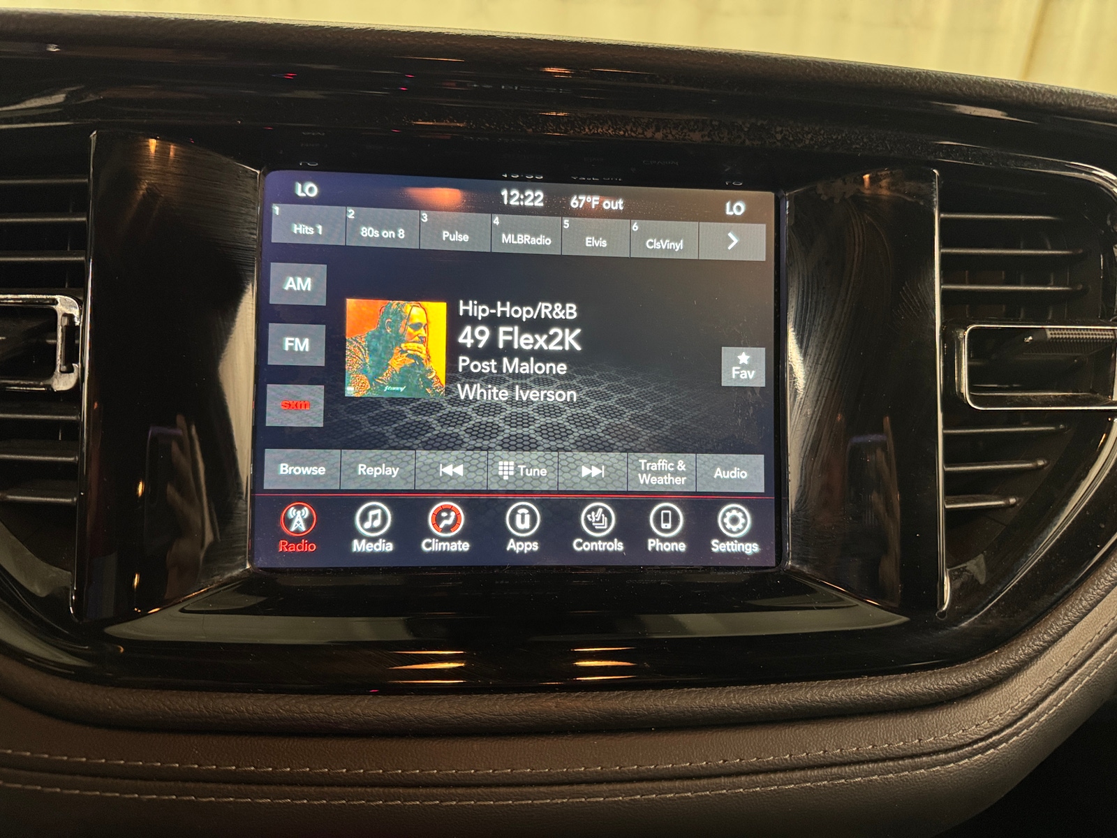 Thumbnail: 2022 Dodge Durango - 3