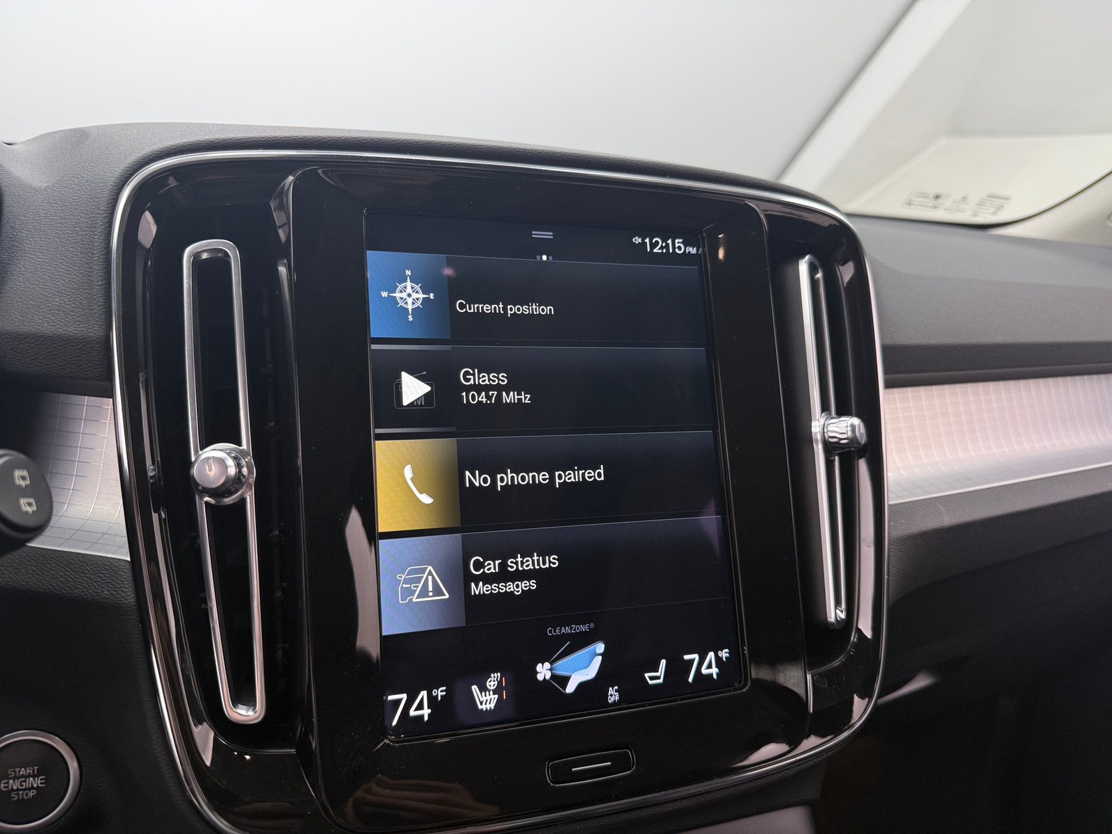 Thumbnail: 2021 Volvo XC40 - 3