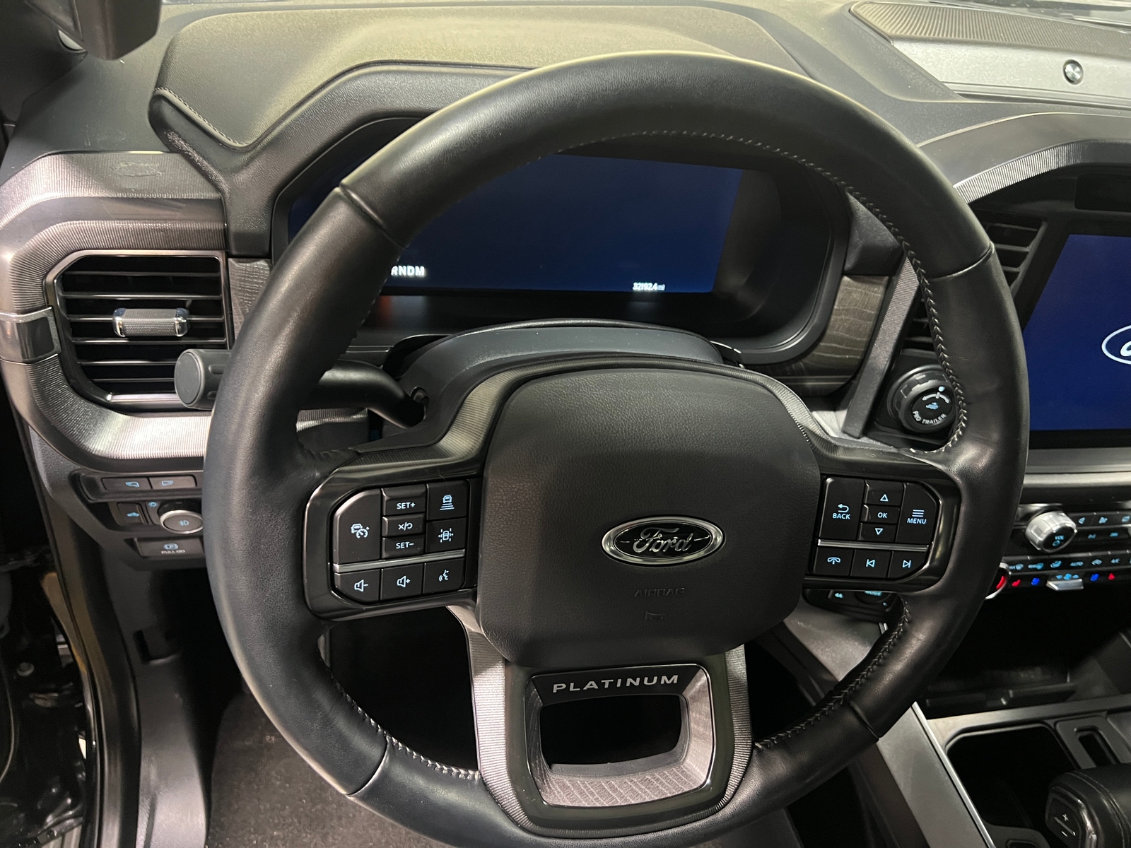 Thumbnail: 2022 Ford Econoline - 4