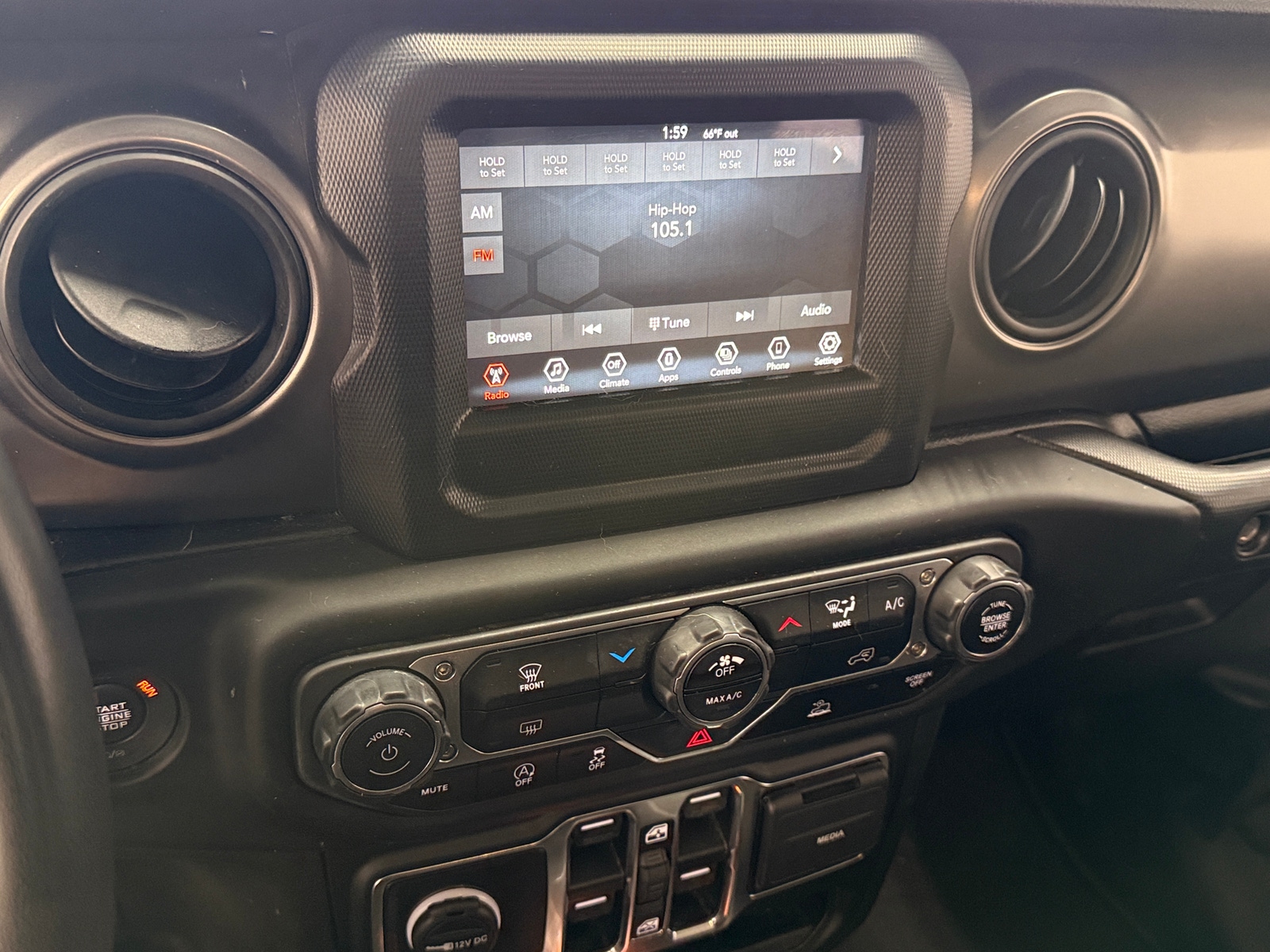 Thumbnail: 2023 Jeep Gladiator - 4