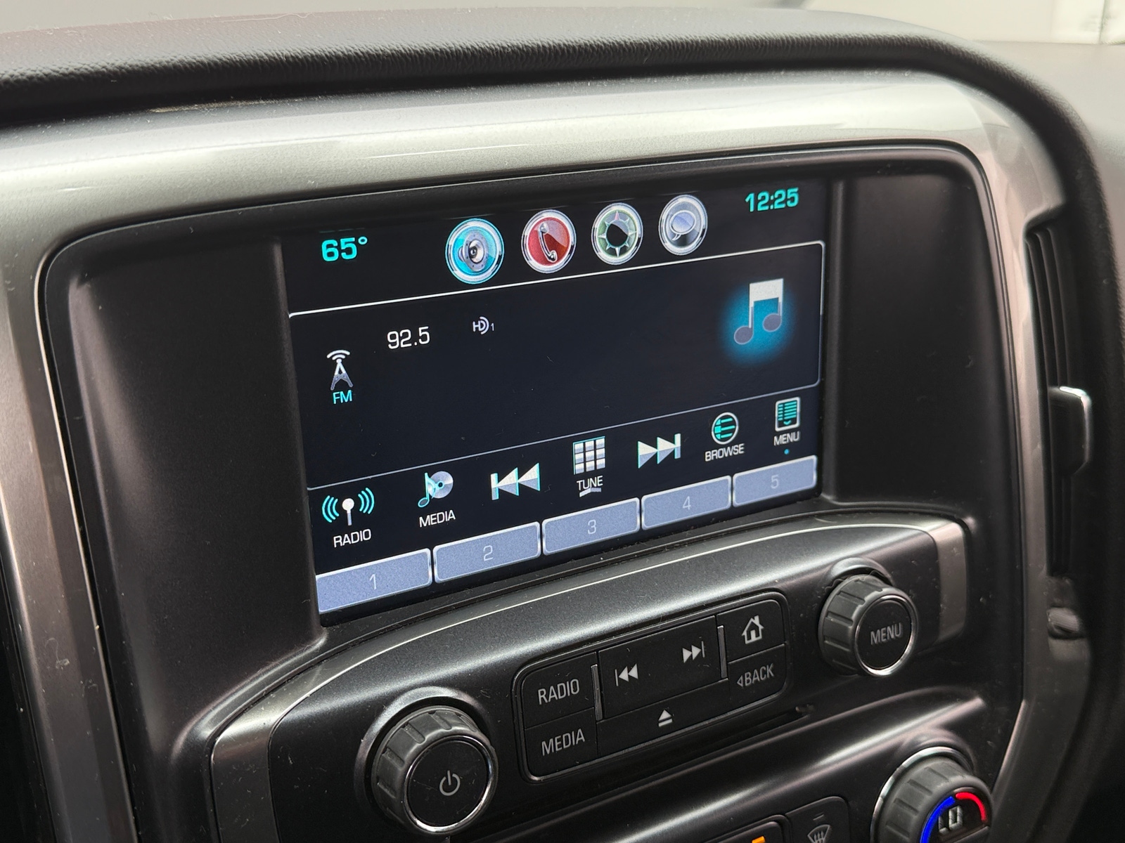 Thumbnail: 2016 Chevrolet Silverado 1500 - 4