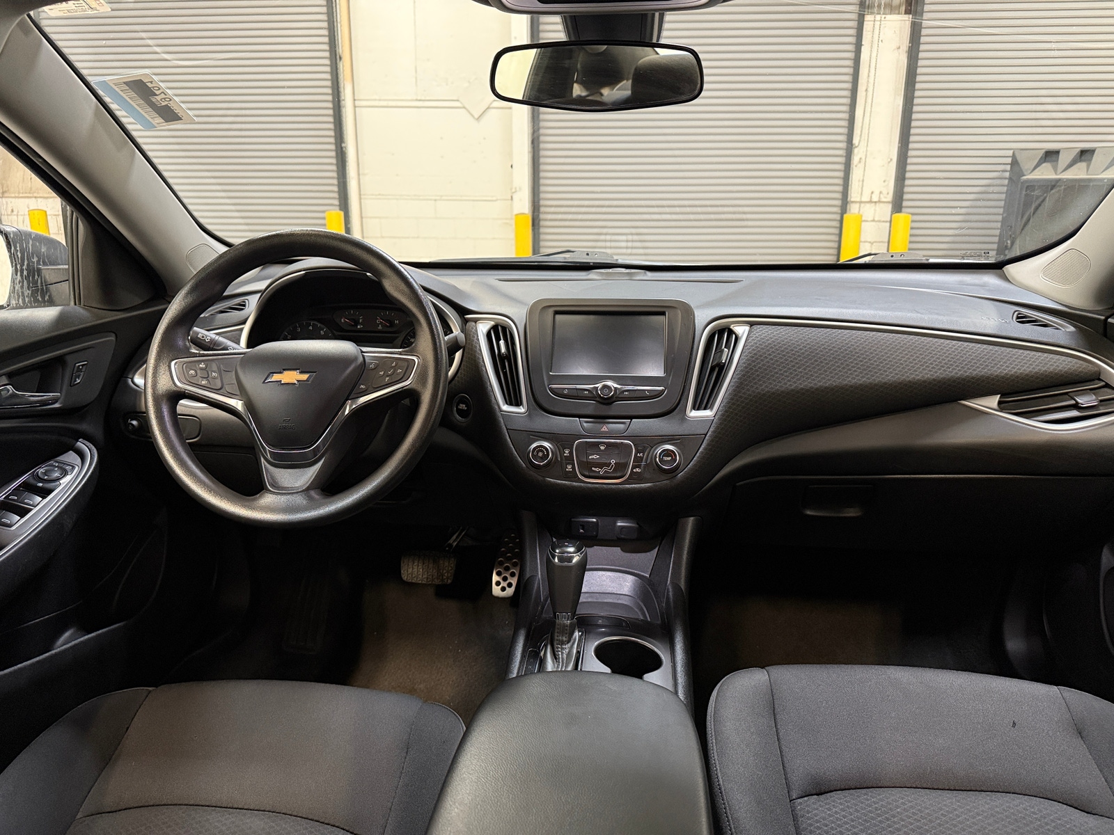 Thumbnail: 2016 Chevrolet Malibu - 3