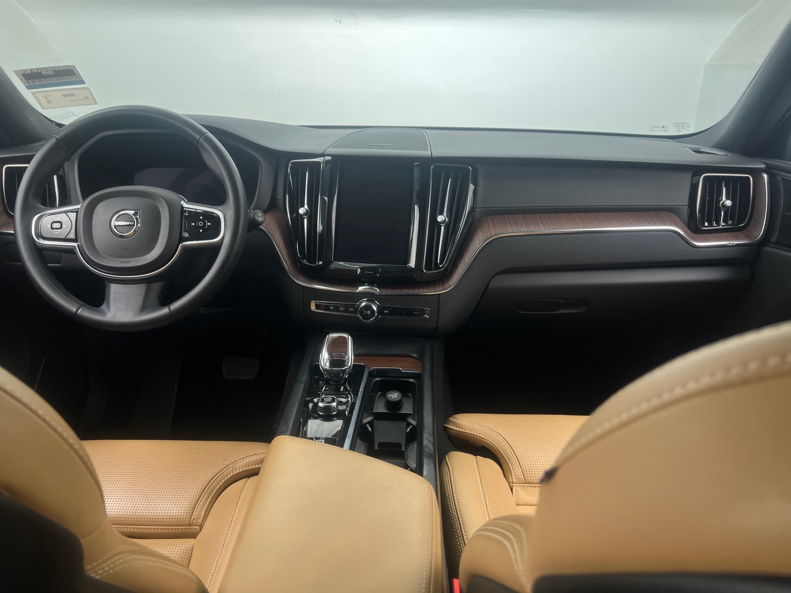 Thumbnail: 2023 Volvo XC60 - 2