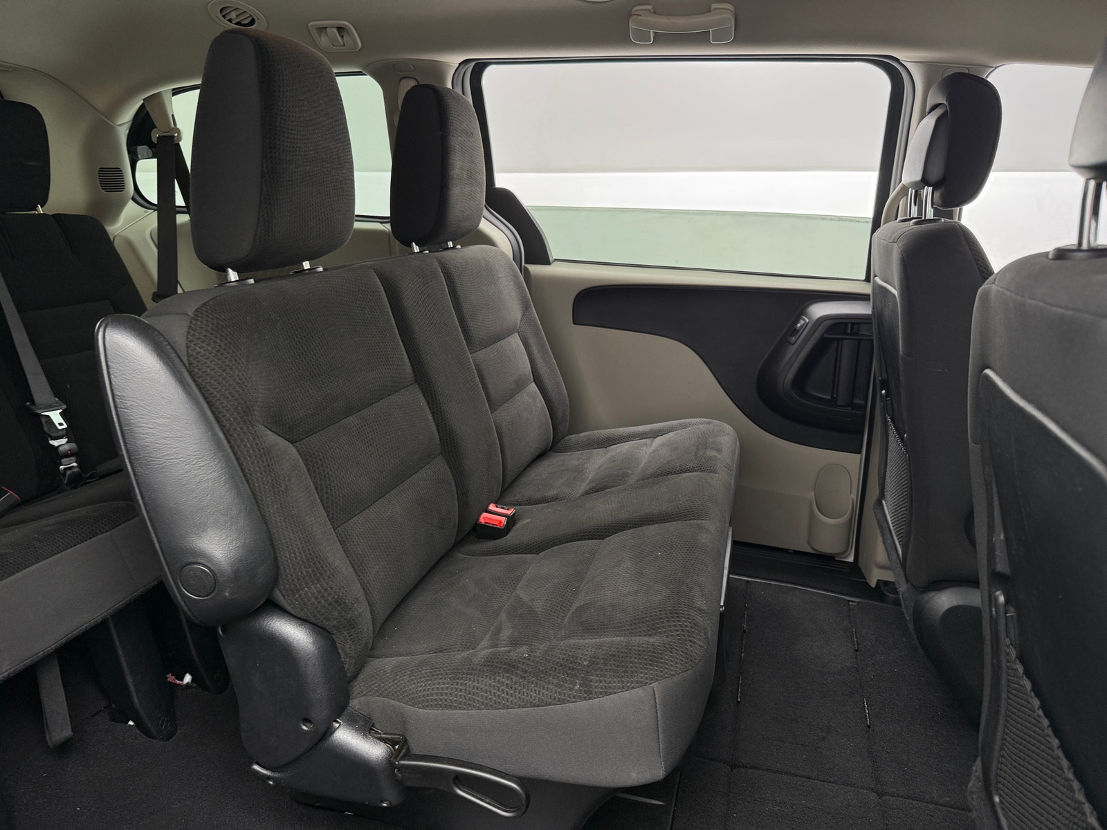 Thumbnail: 2019 Dodge Grand Caravan - 6