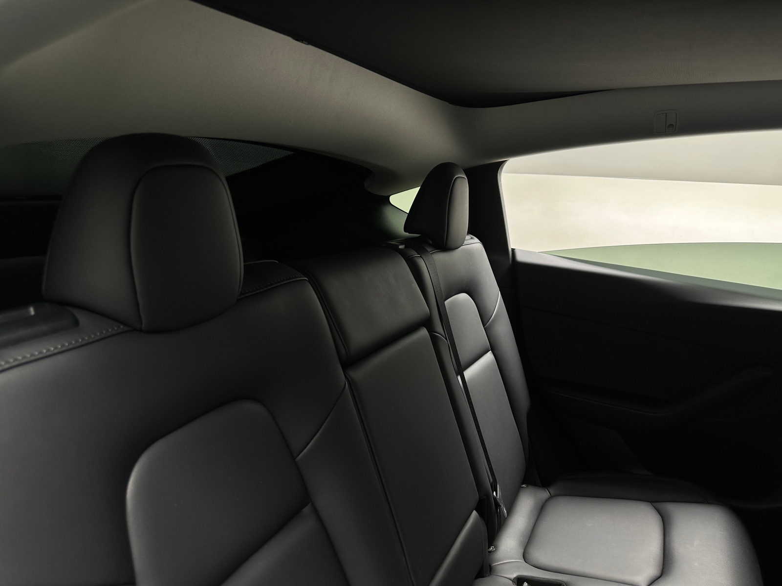 Thumbnail: 2024 Tesla Model Y - 4