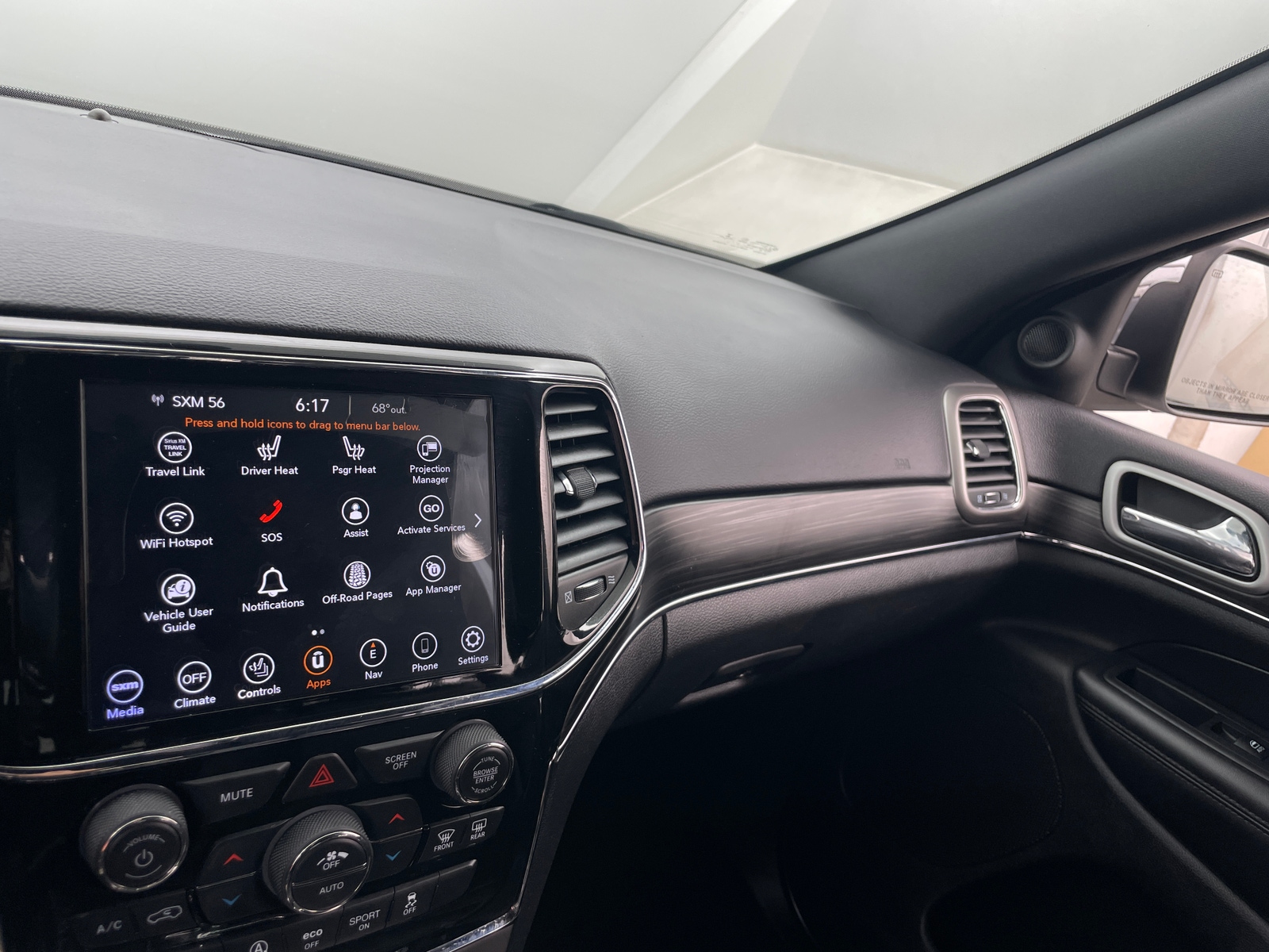 Thumbnail: 2019 Jeep Grand Cherokee - 3