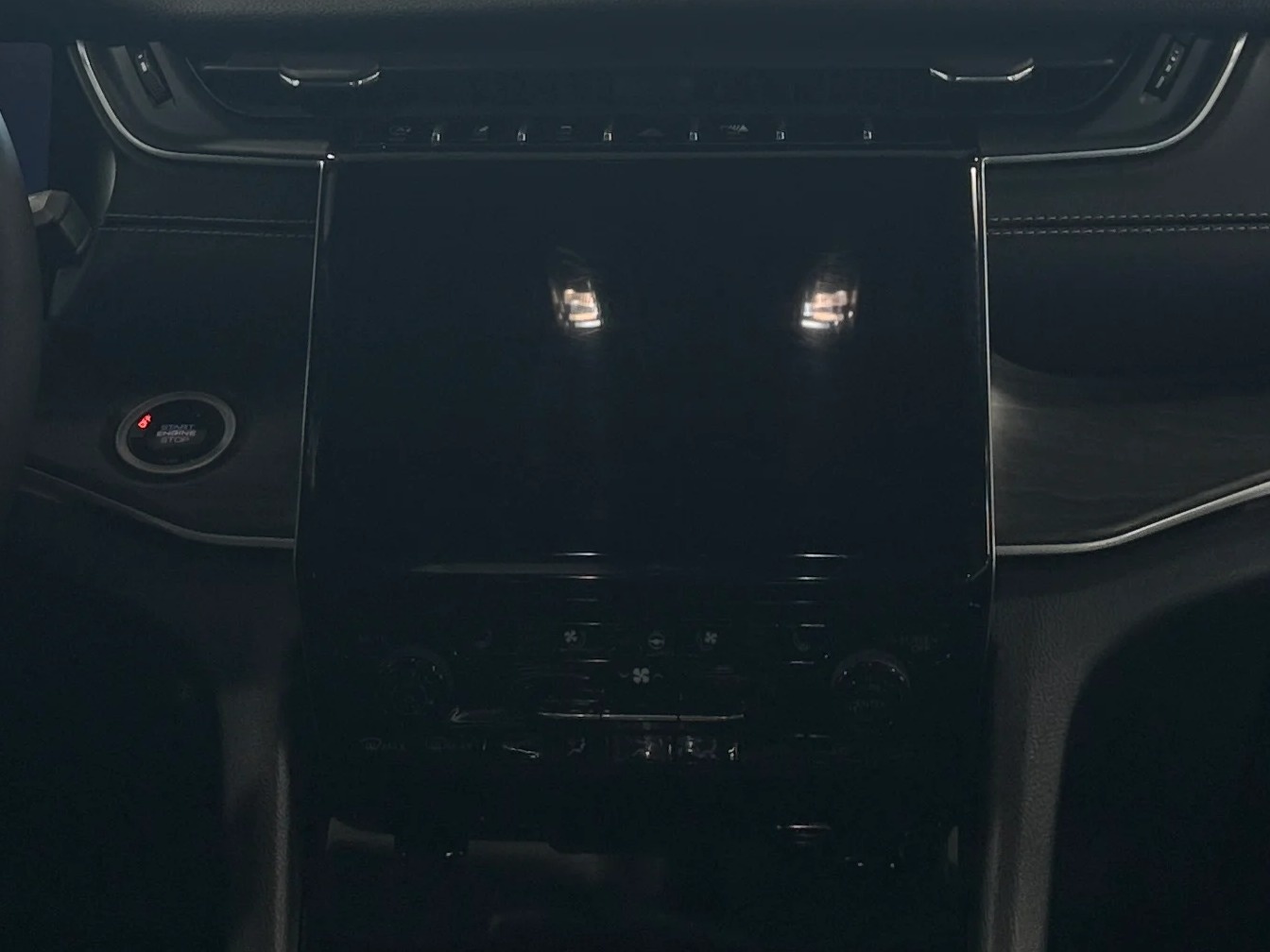 Thumbnail: 2024 Jeep Grand Cherokee L - 3
