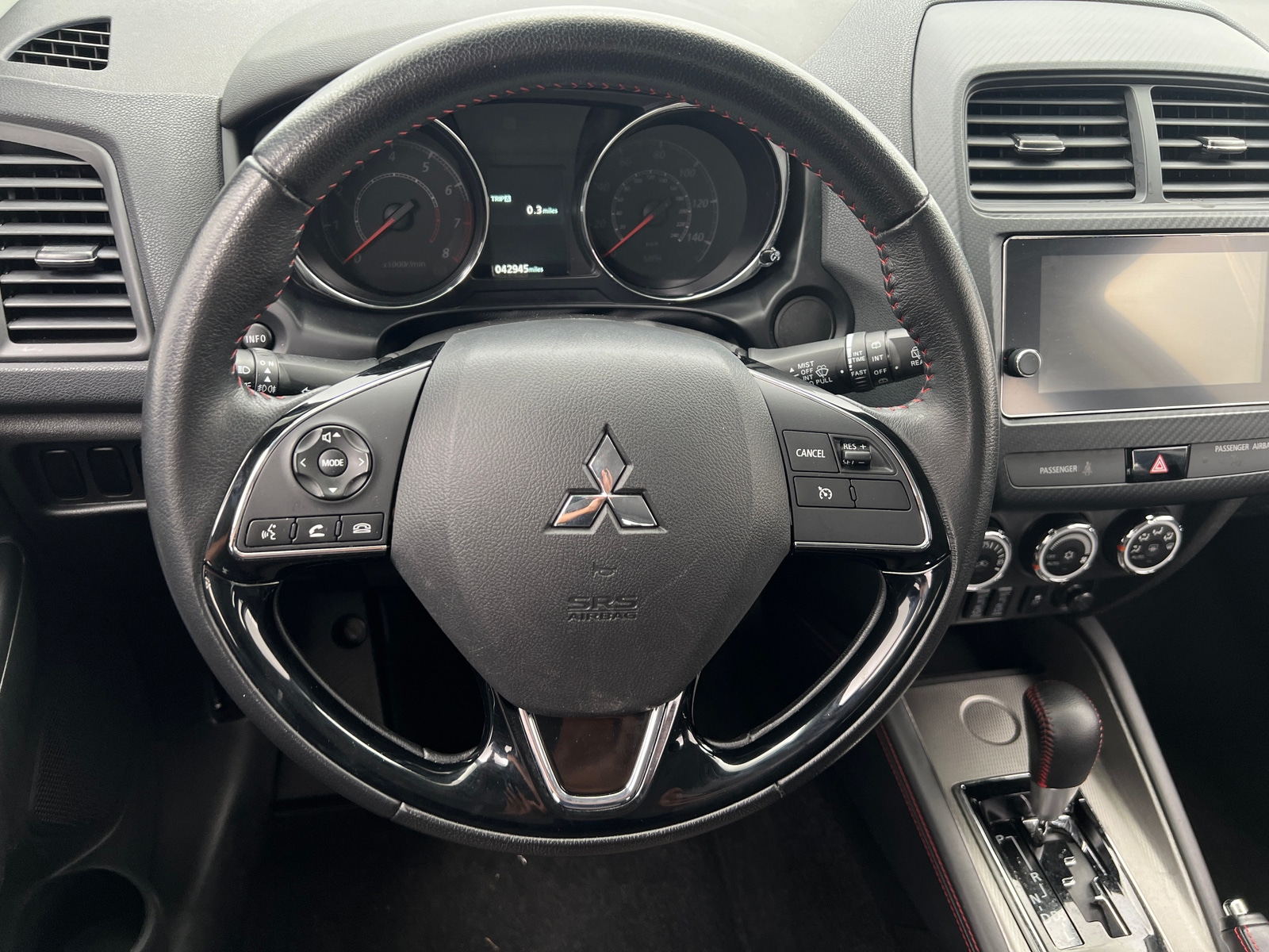 Thumbnail: 2019 Mitsubishi Outlander Sport - 5