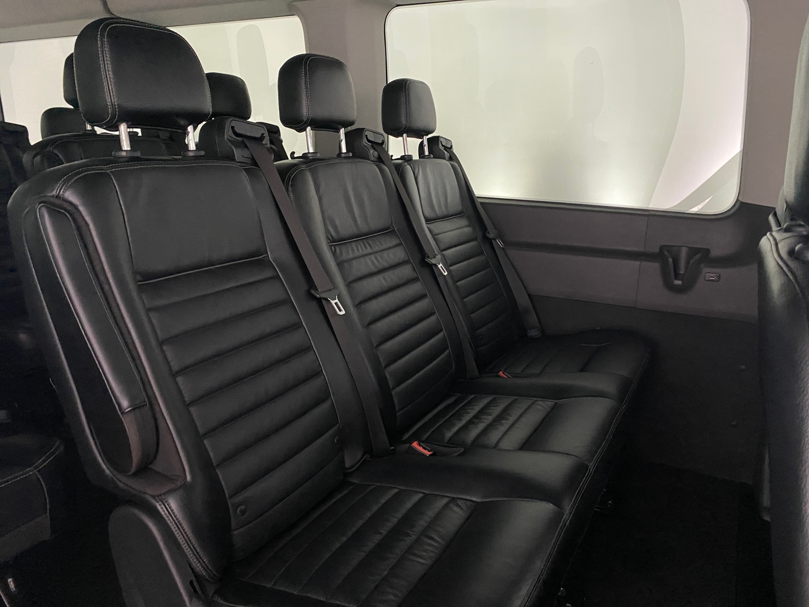 Thumbnail: 2020 Ford Econoline - 6