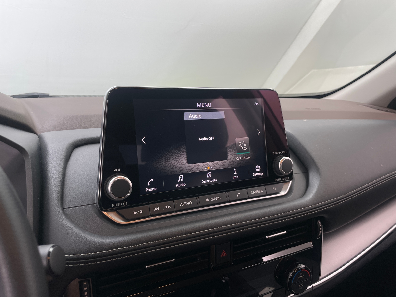 Thumbnail: 2022 Nissan Rogue - 4