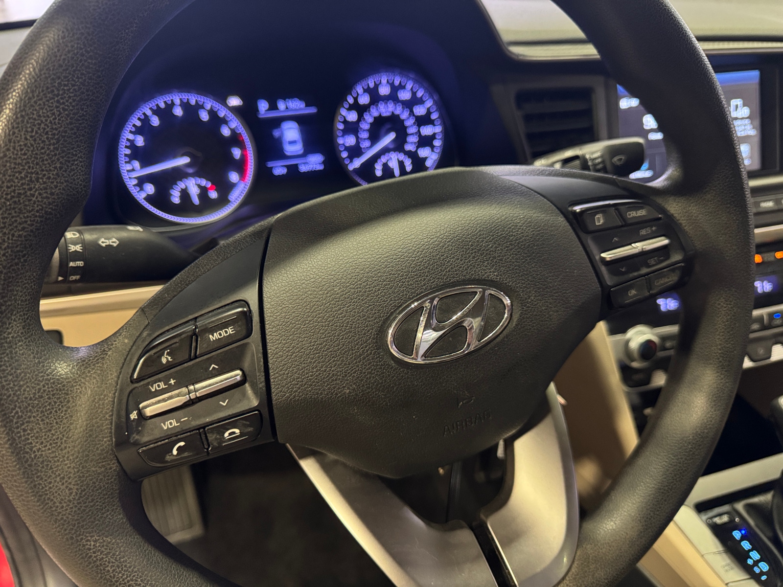 Thumbnail: 2020 Hyundai Elantra - 5