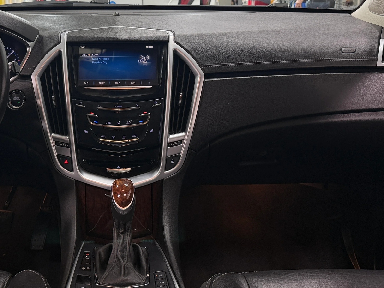 Thumbnail: 2016 Cadillac SRX - 2