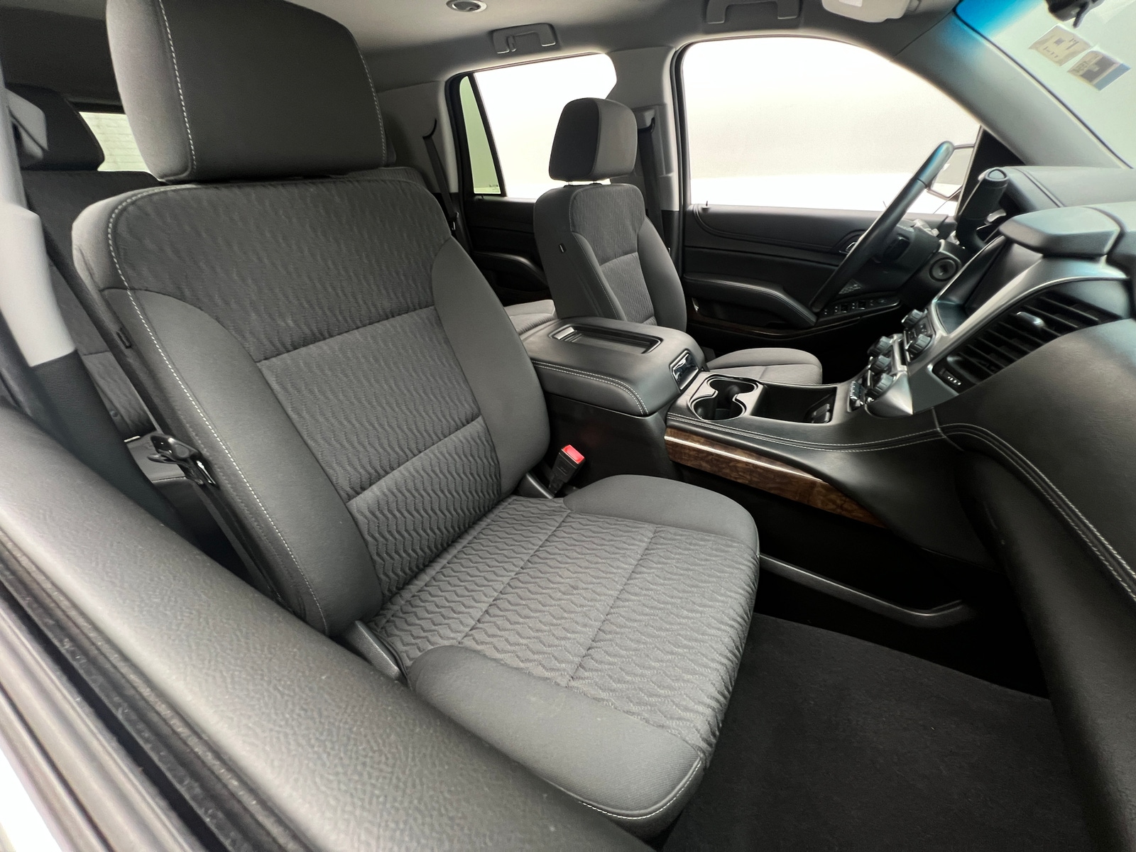 Thumbnail: 2019 Chevrolet Tahoe - 2