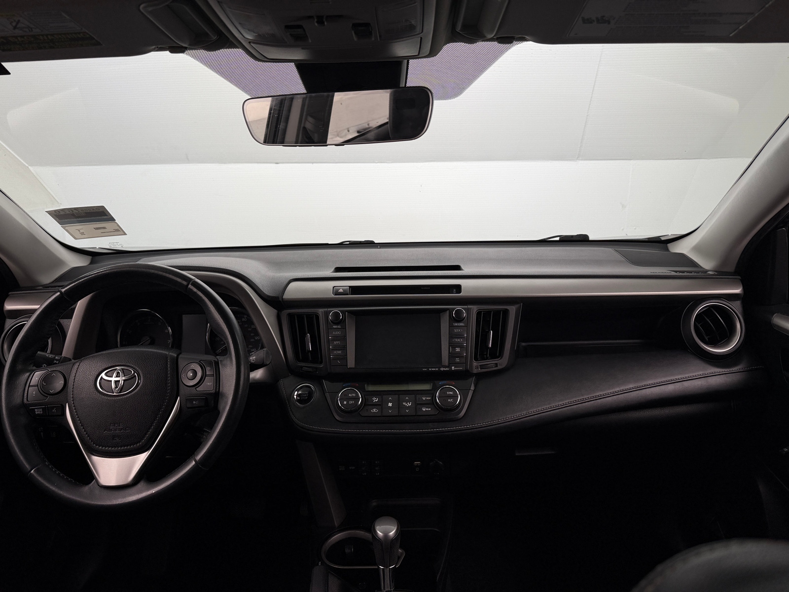 Thumbnail: 2016 Toyota RAV4 - 2