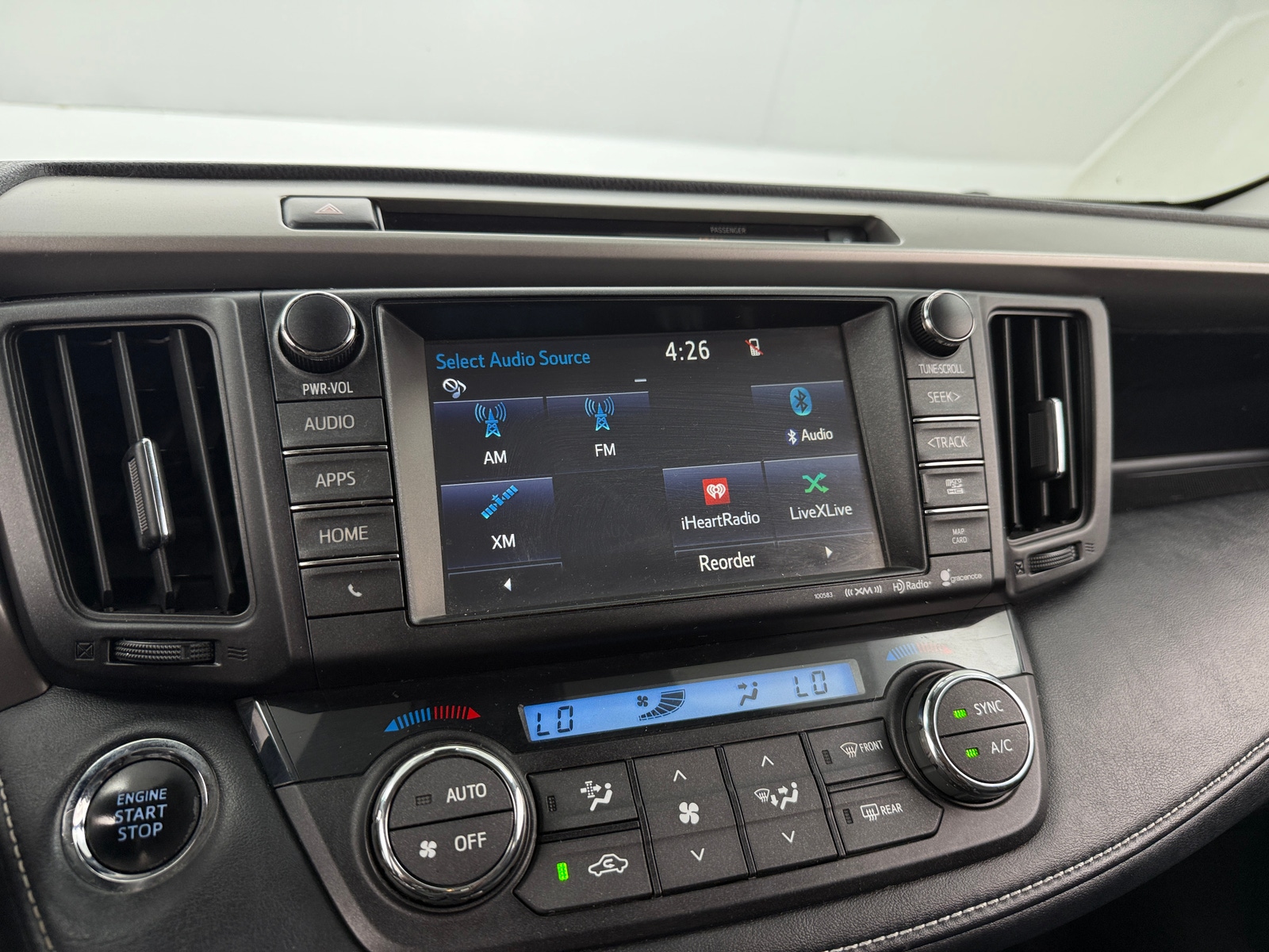 Thumbnail: 2016 Toyota RAV4 - 3